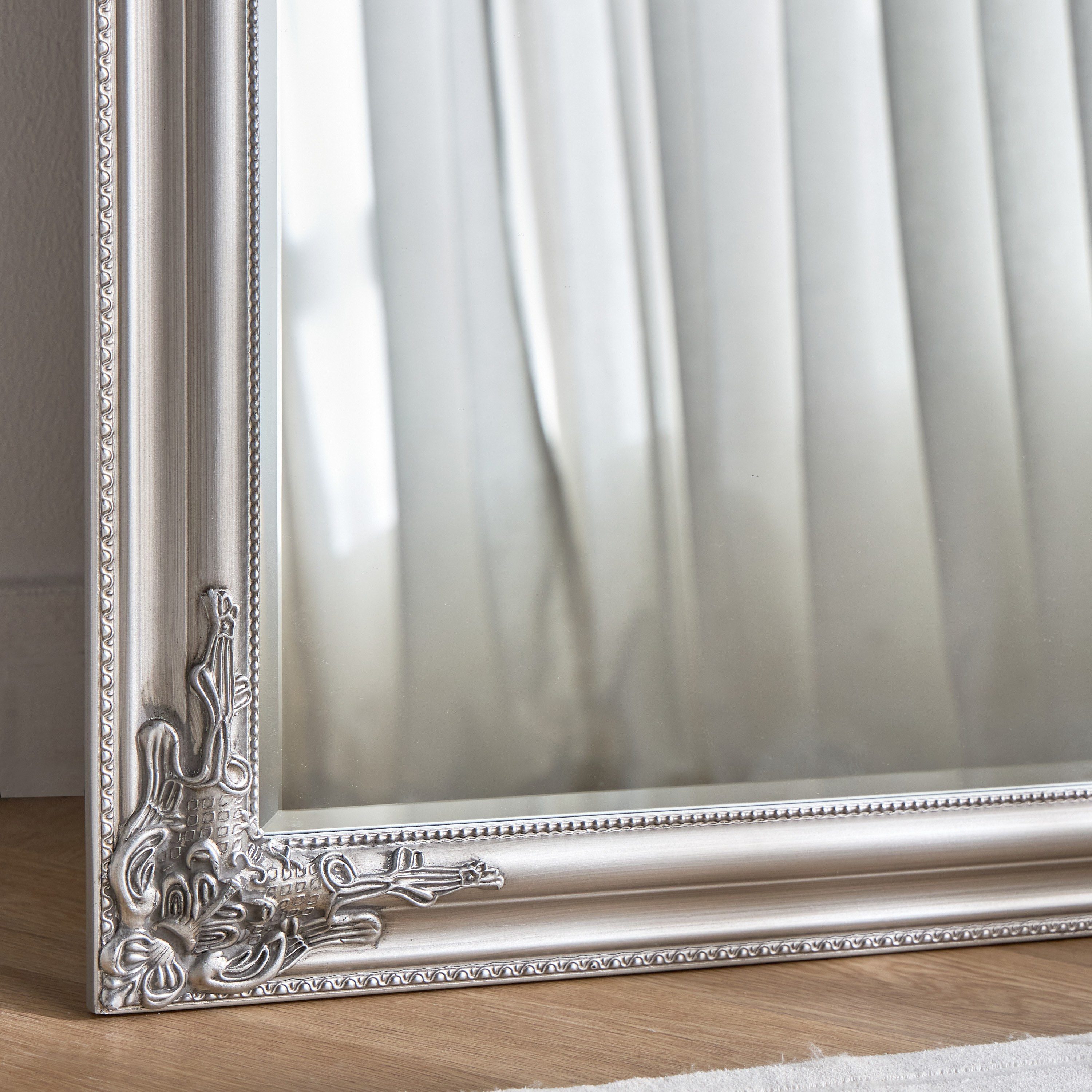 Shayma Bevelled Leaner Mirror - 180x90 cm-household-walldecorandmirrors-mirrors-floormirrors-image-3