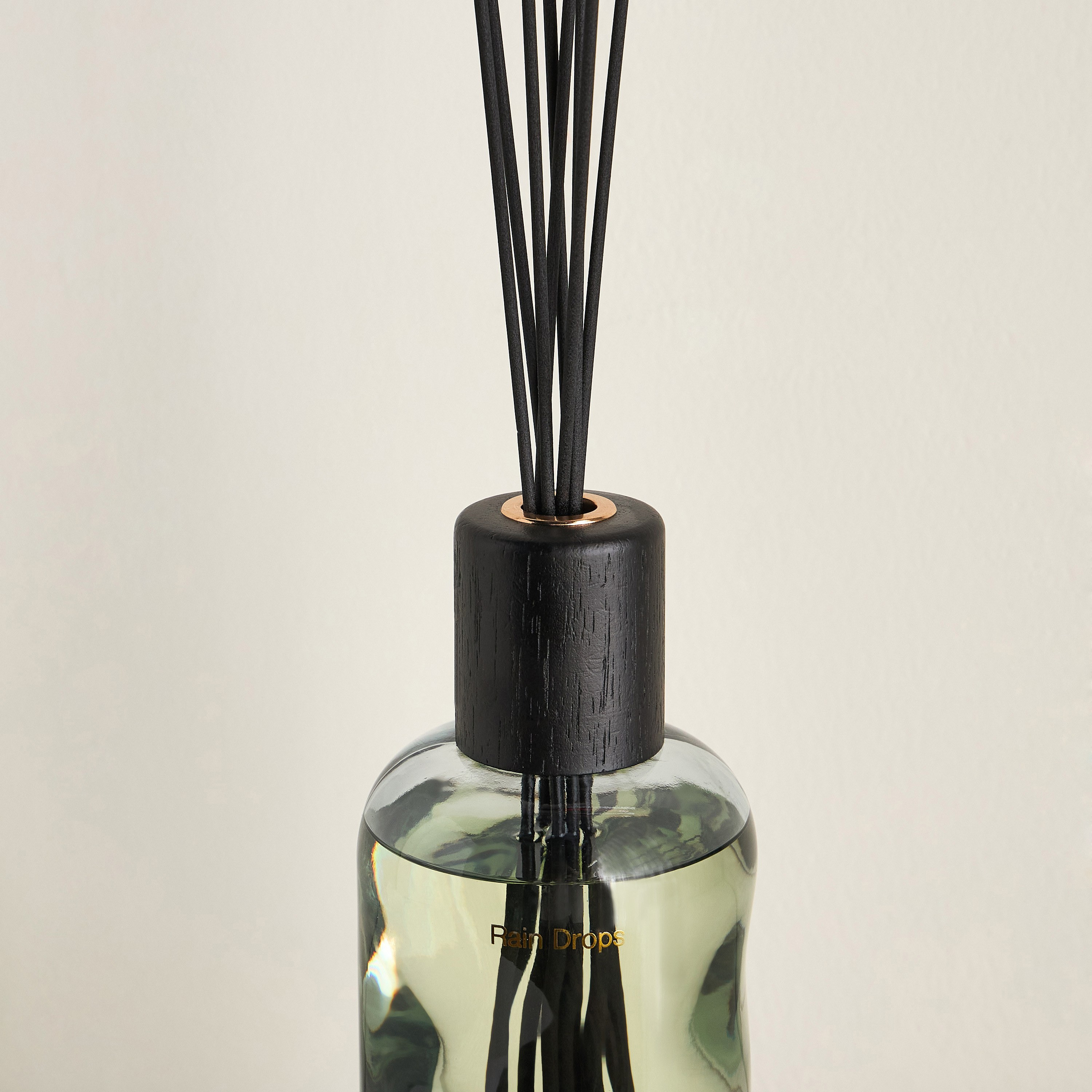 موزع عطور أعواد رين دروبس - بوجي- 950 مل-household-homefragrance-reeddiffusers-image-2