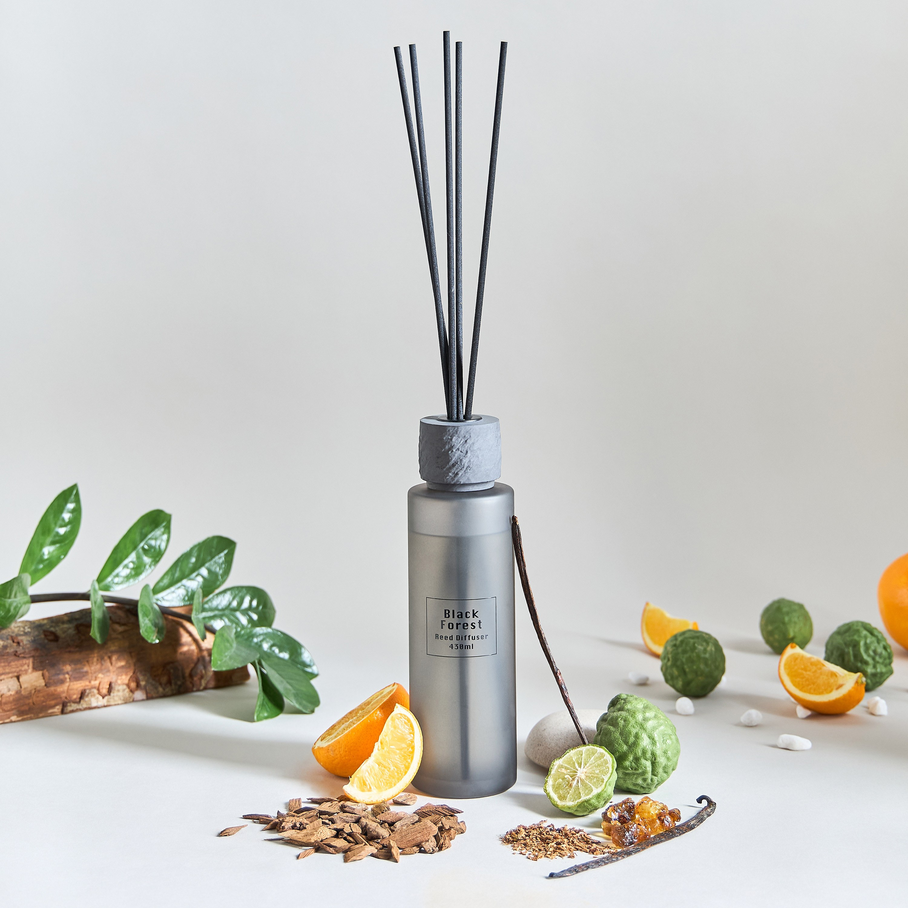 Raw Black Forest Reed Diffuser - 430 ml-household-homefragrance-reeddiffusers-image-1