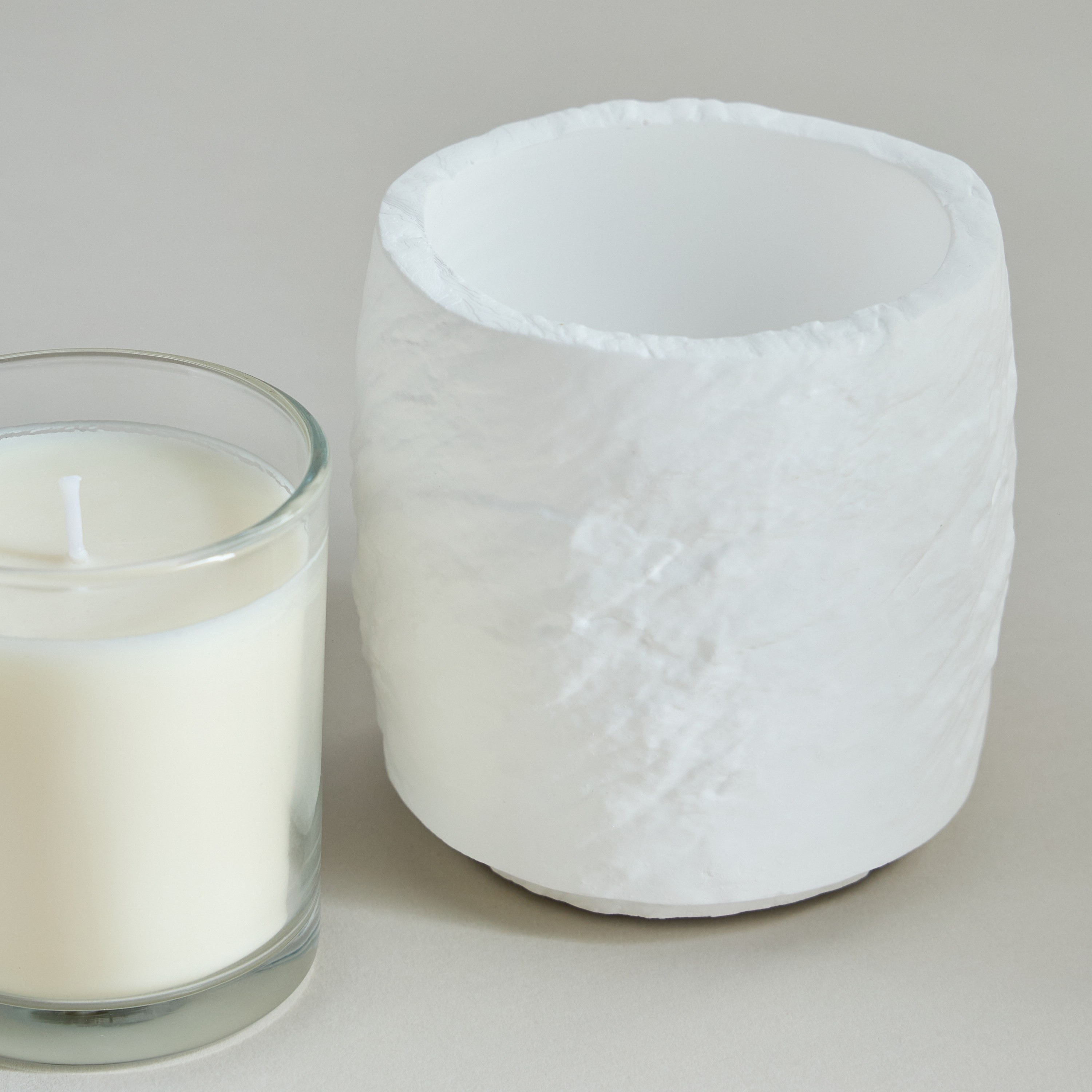 Raw White Musk Scented Jar Candle - 20 h-household-homefragrance-candles-image-4