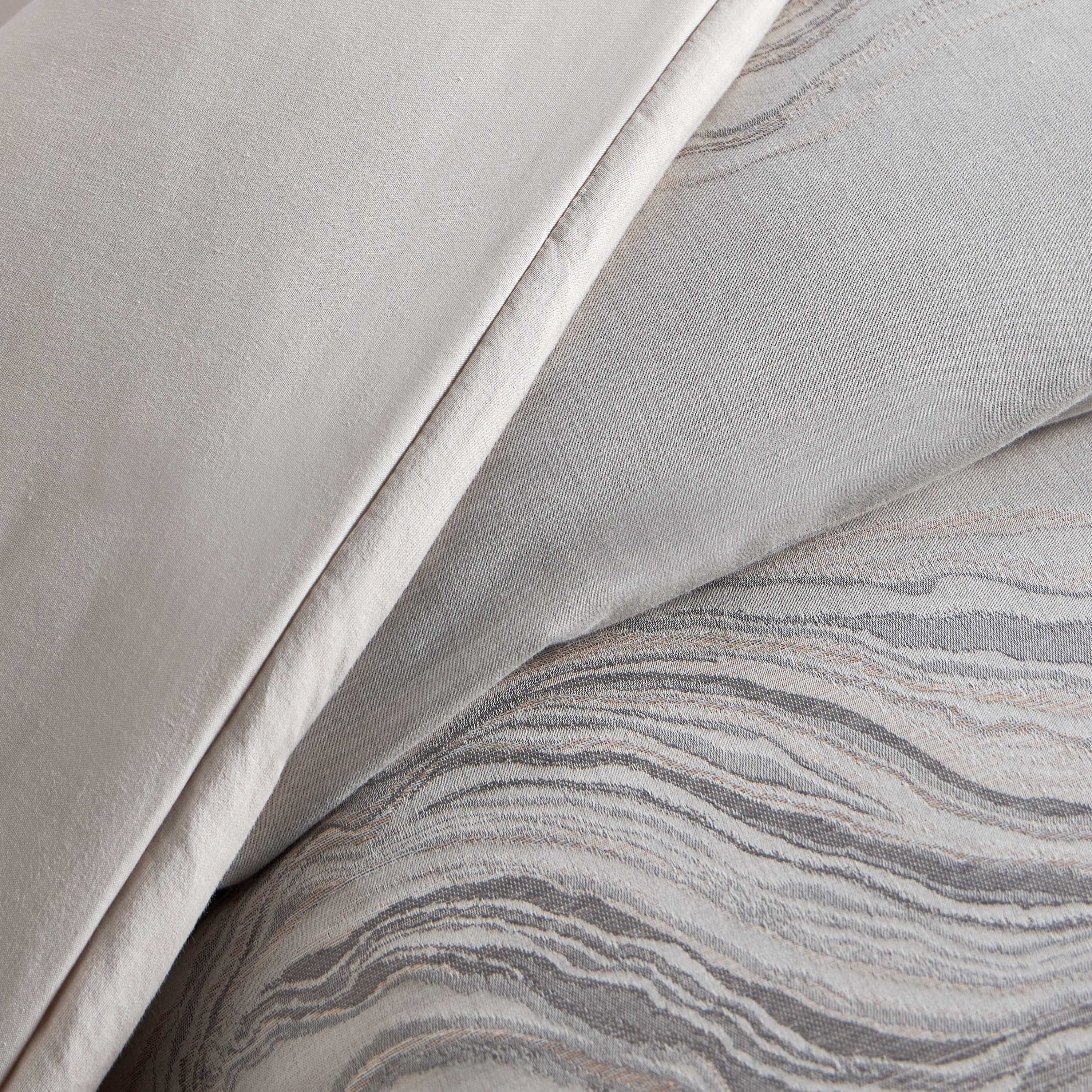 Alda Cotton Jacquard 144 Thread Count 3-Piece Super King Comforter Set - 240x260 cm-household-bedding-comfortersandbedspreads-comforters-image-3