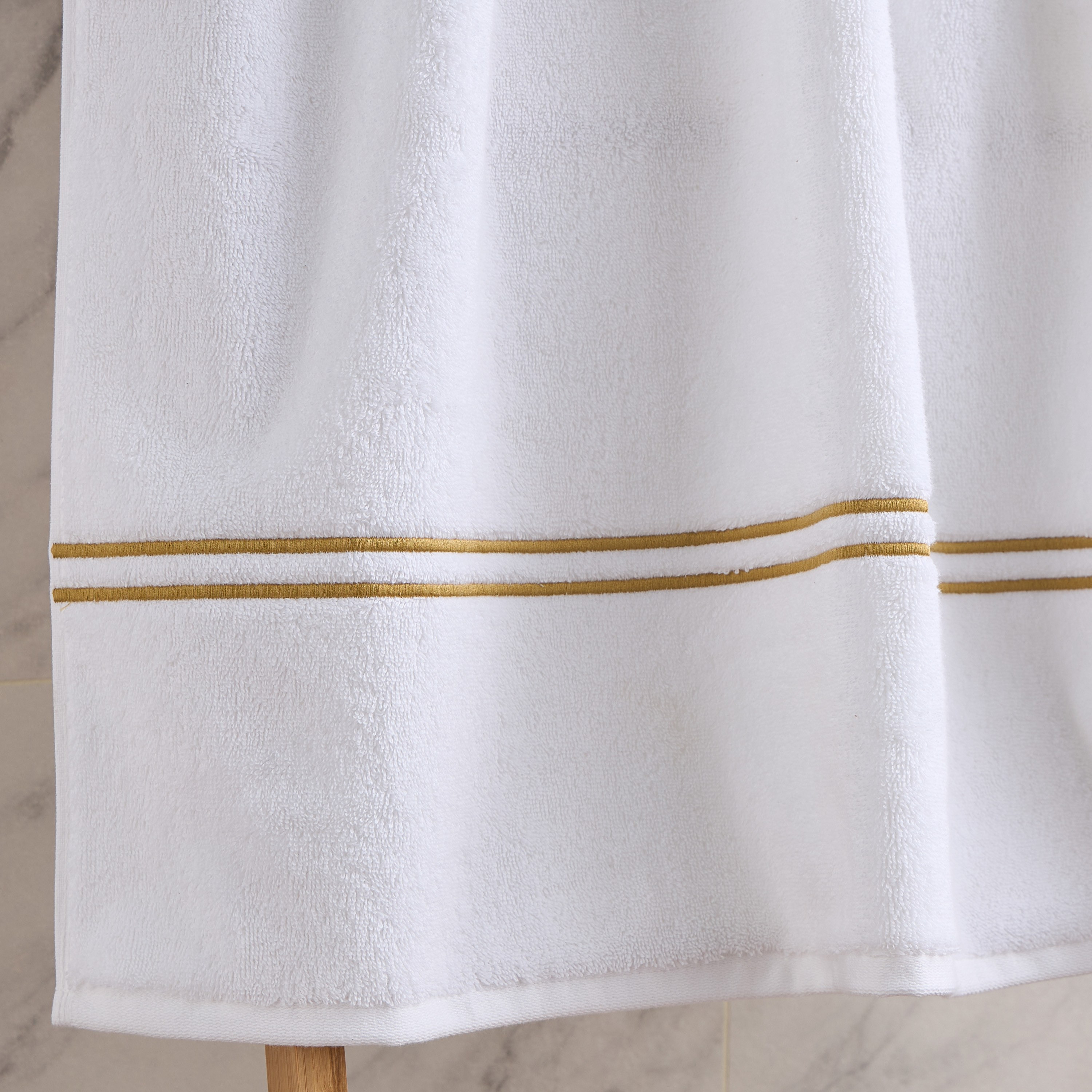 Egyptian Hotel 650 GSM Bath Sheet - 90x150 cm-household-bathandlaundry-bathlinen-towels-image-3