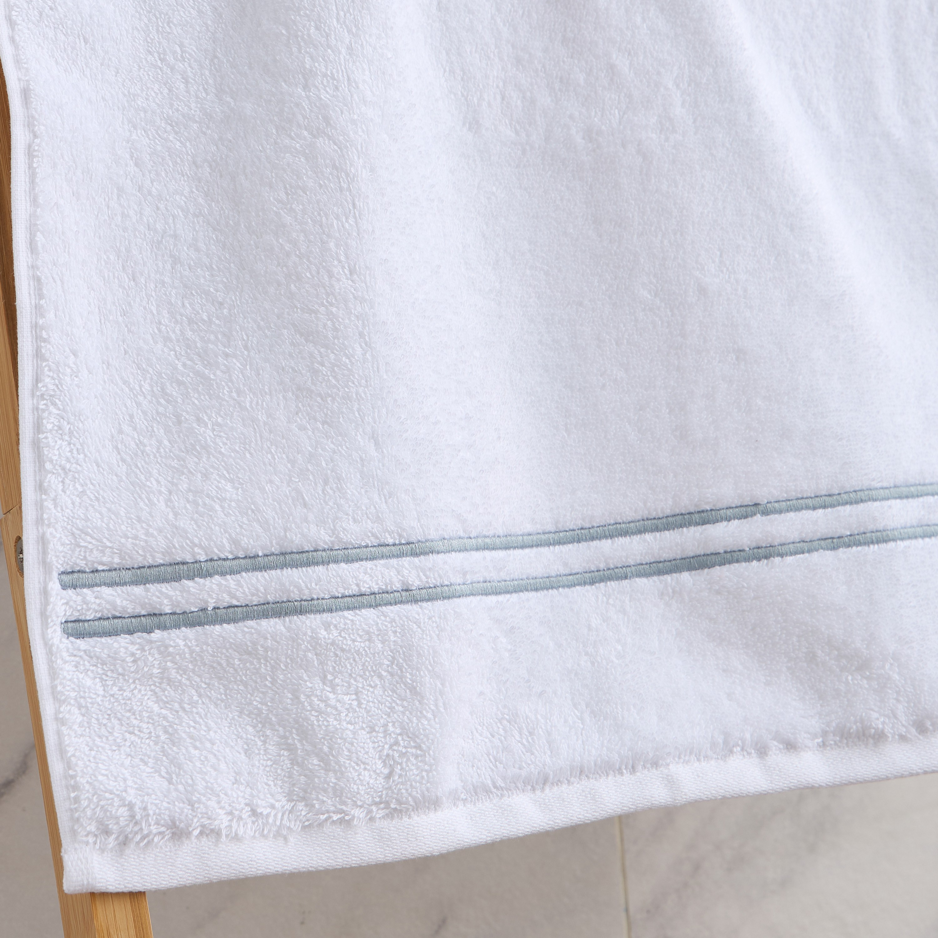 Egyptian Hotel 650 GSM Hand Towel - 50x90 cm-household-bathandlaundry-bathlinen-towels-image-3