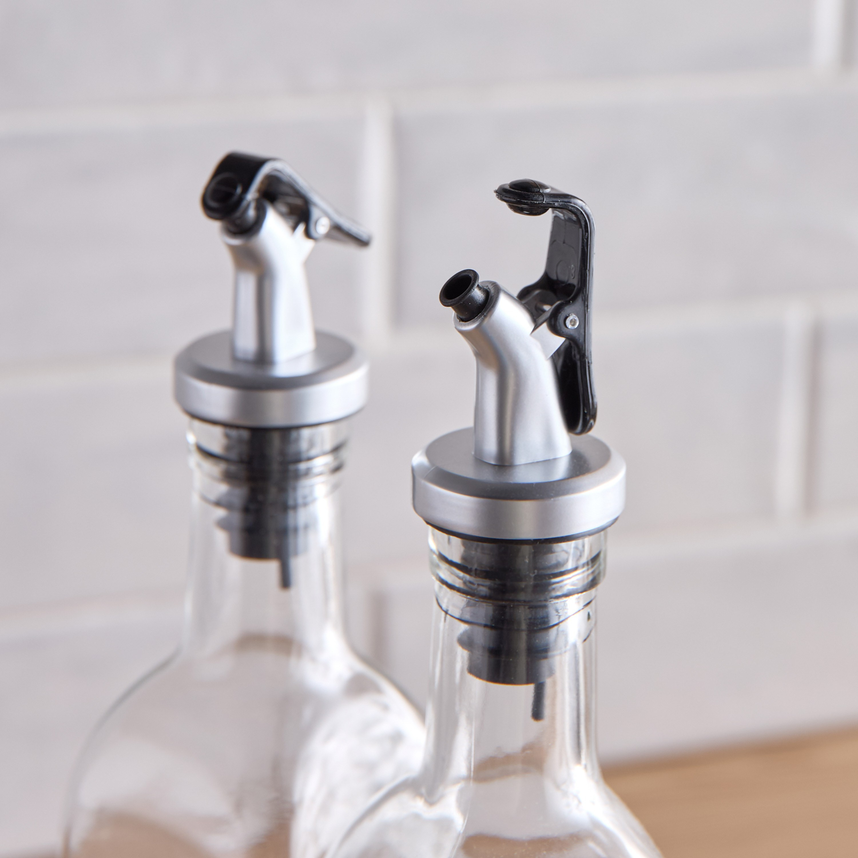 طقم قارورة زيت وخل من قطعتين - أدريا- 500 مل-household-kitchen-foodstorage-oilandvinegar-image-2