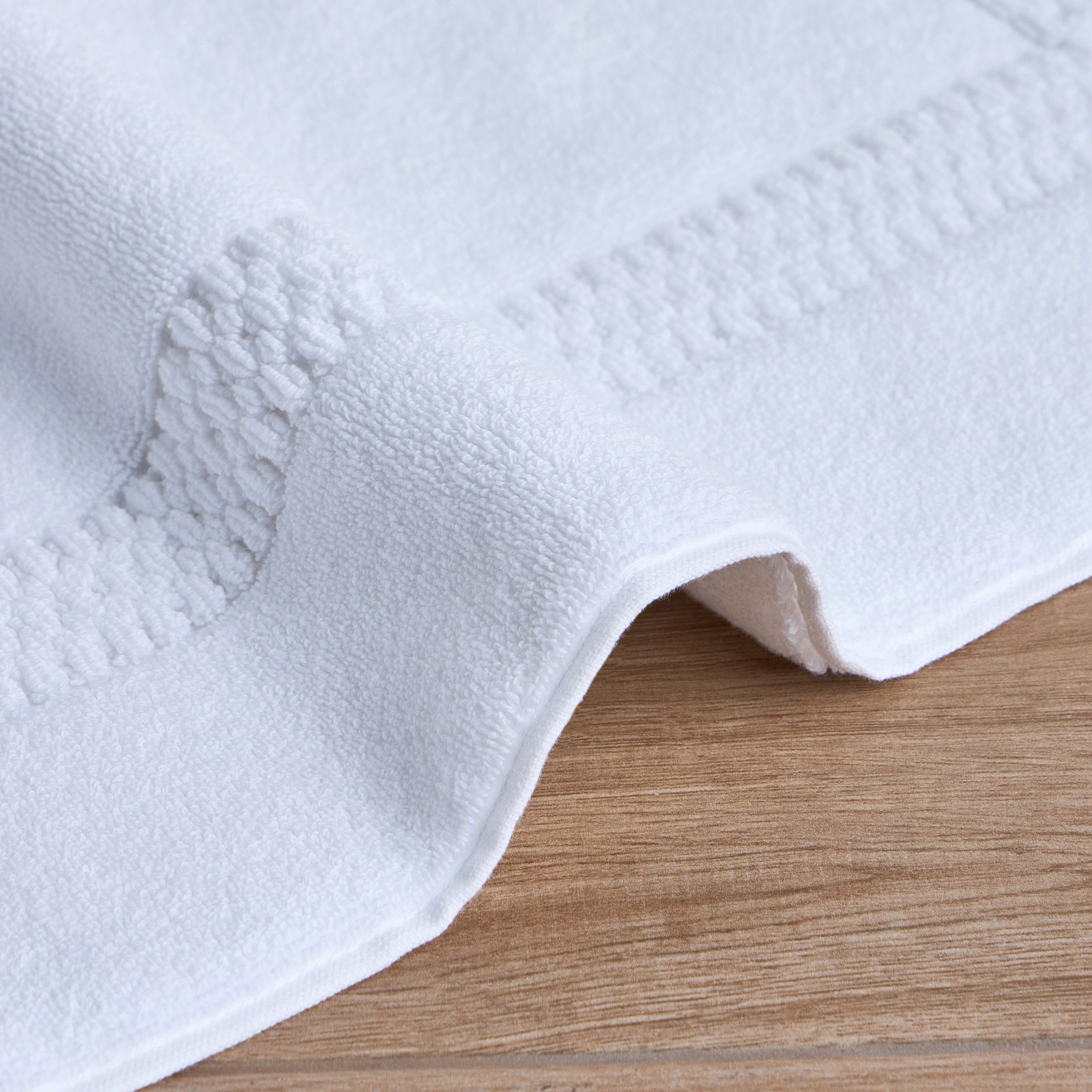 Infinity Luxe Bath Mat - 50x80 cm-household-bathandlaundry-bathlinen-bathmatsandtubmats-image-3