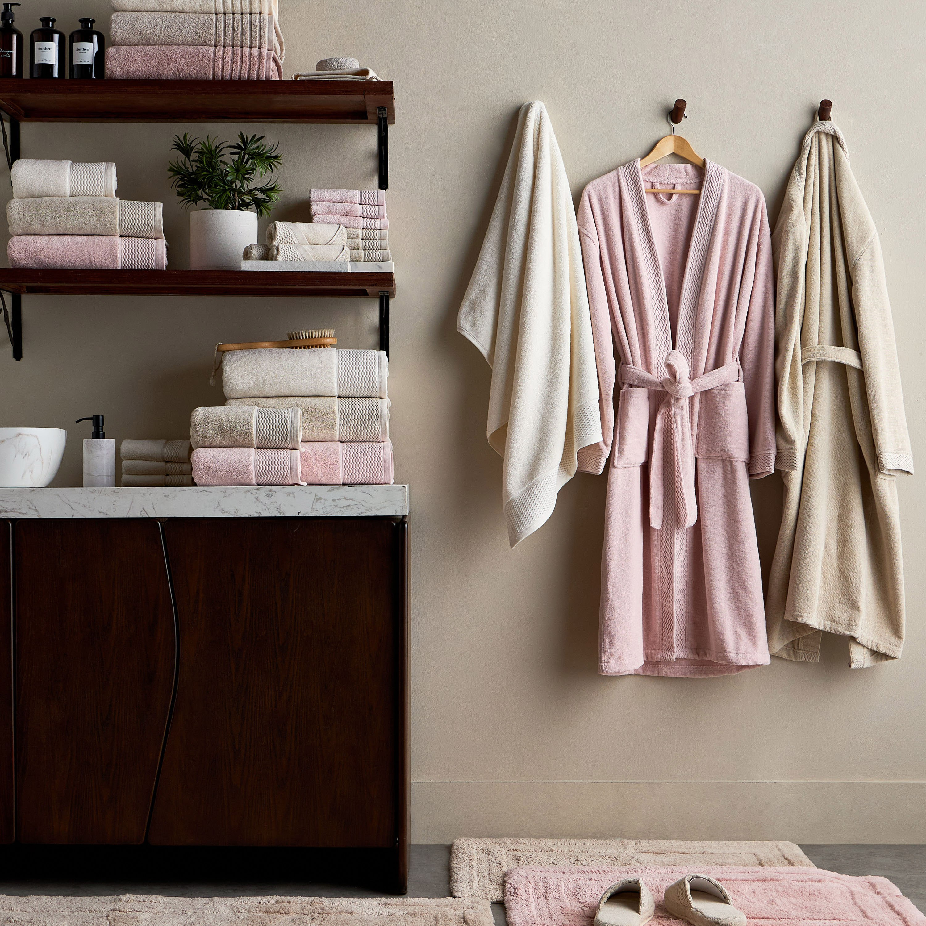 Infinity Luxe Bathrobe - Medium-household-bathandlaundry-bathlinen-bathrobesandslippers-bathrobes-image-4