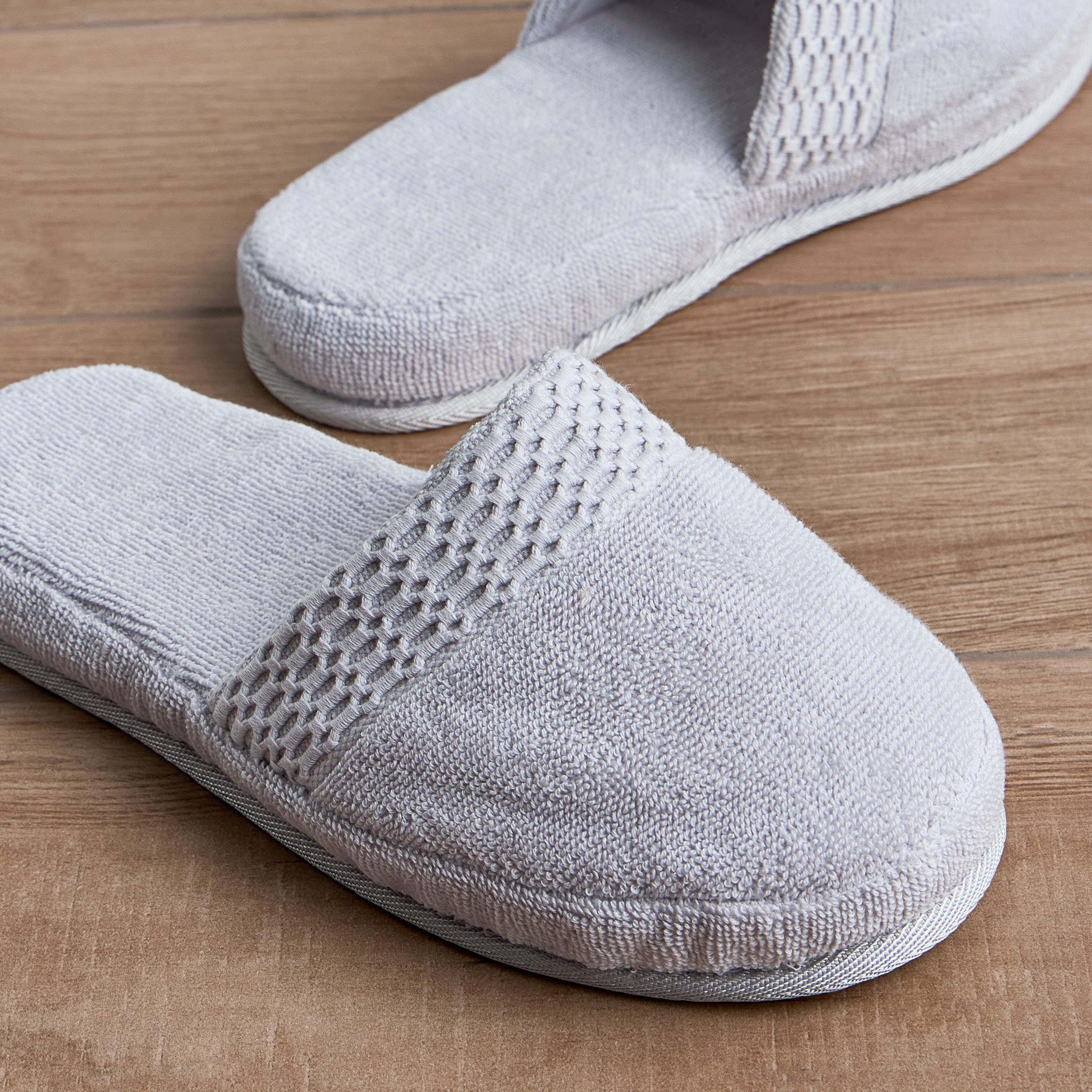 Infinity Luxe Indoor Slipper-household-bathandlaundry-bathlinen-bathrobesandslippers-slippers-image-2