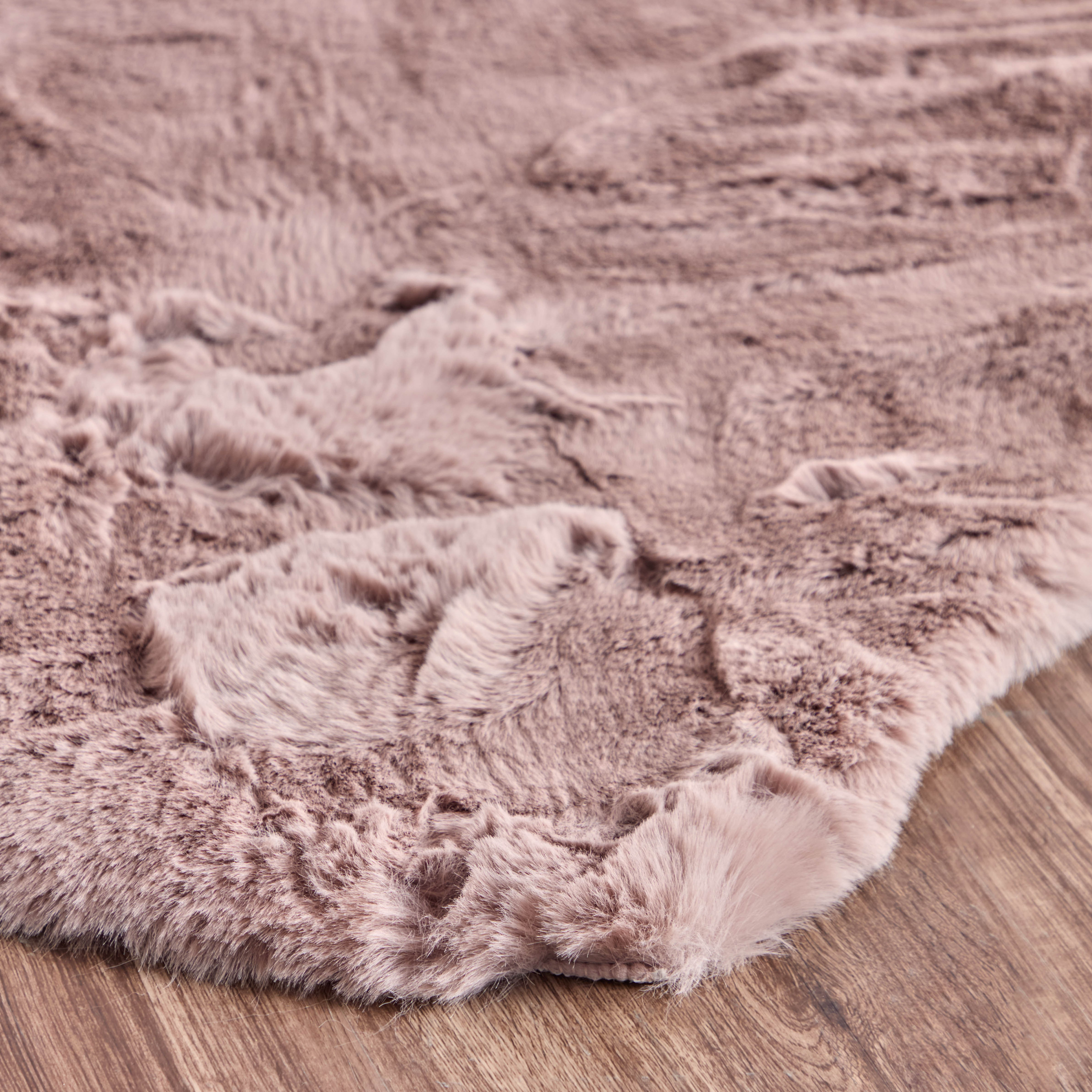 سجادة على شكل قلب- هيفن - 120x160 سم-babyandkids-rugsandcarpets-rugs-image-3