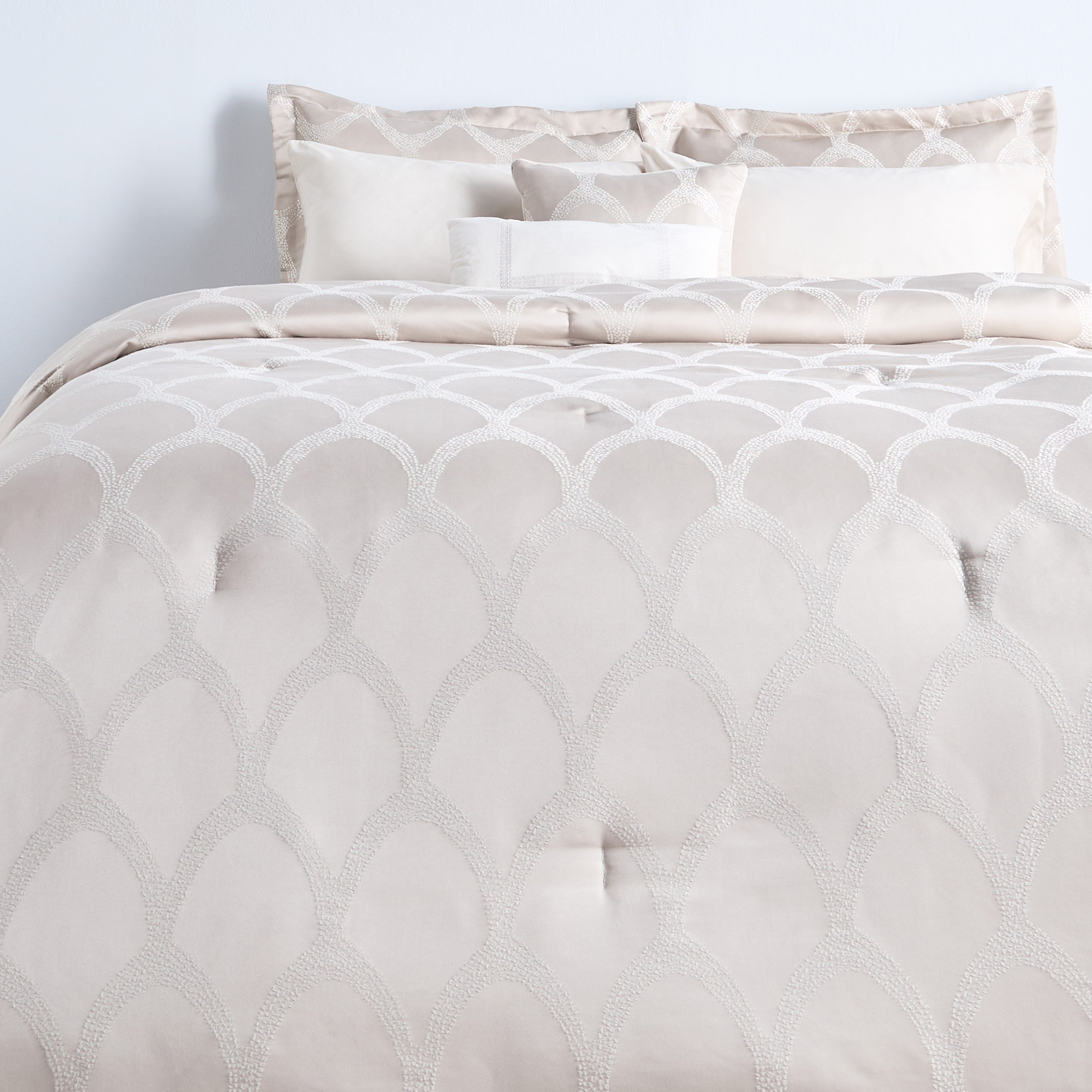 Santiago Jacquard 8-Piece Super King Comforter and Sheet Set - 240x260 cm-household-bedding-comfortersandbedspreads-bedinabag-image-2