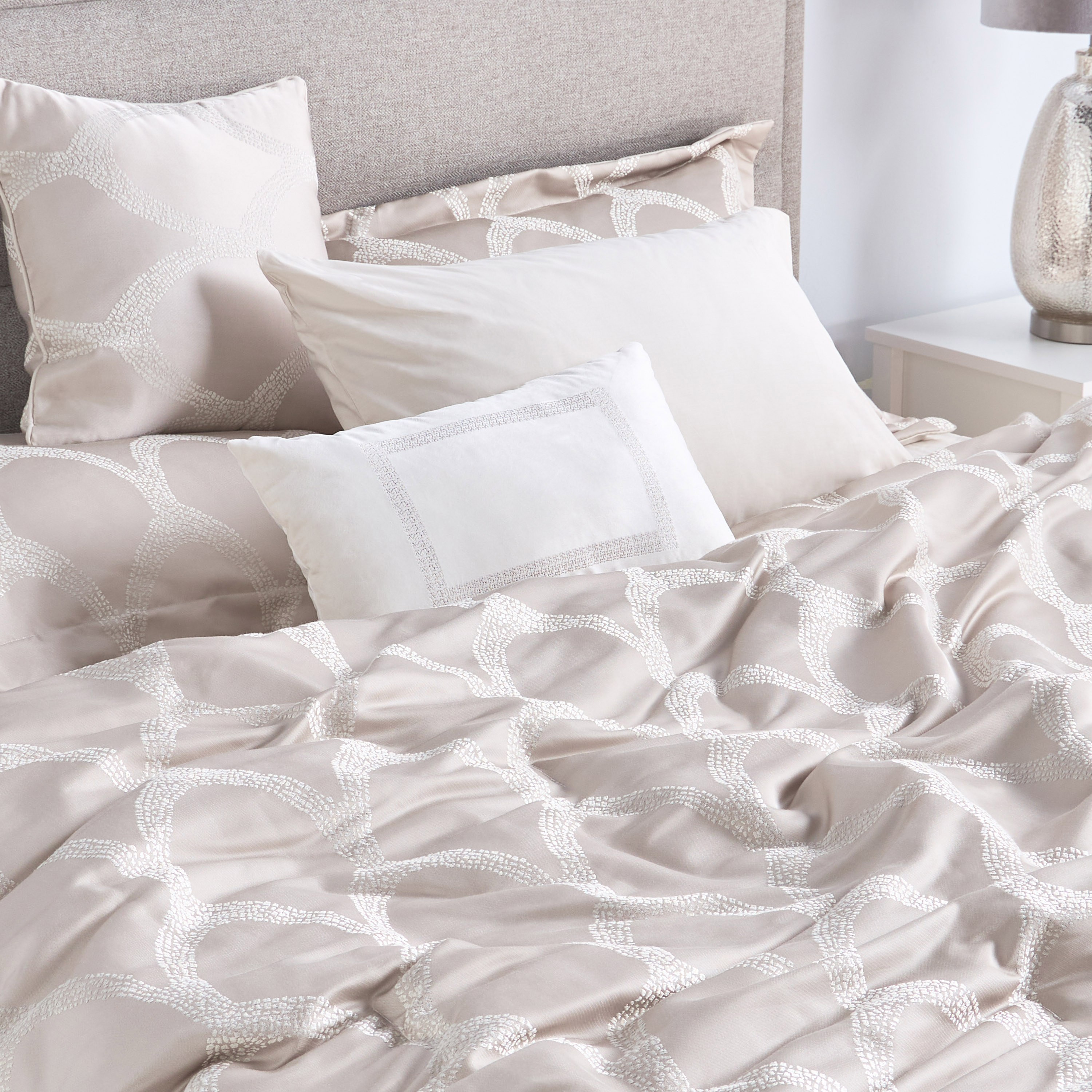 Santiago Jacquard 8-Piece Super King Comforter and Sheet Set - 240x260 cm-household-bedding-comfortersandbedspreads-bedinabag-image-7