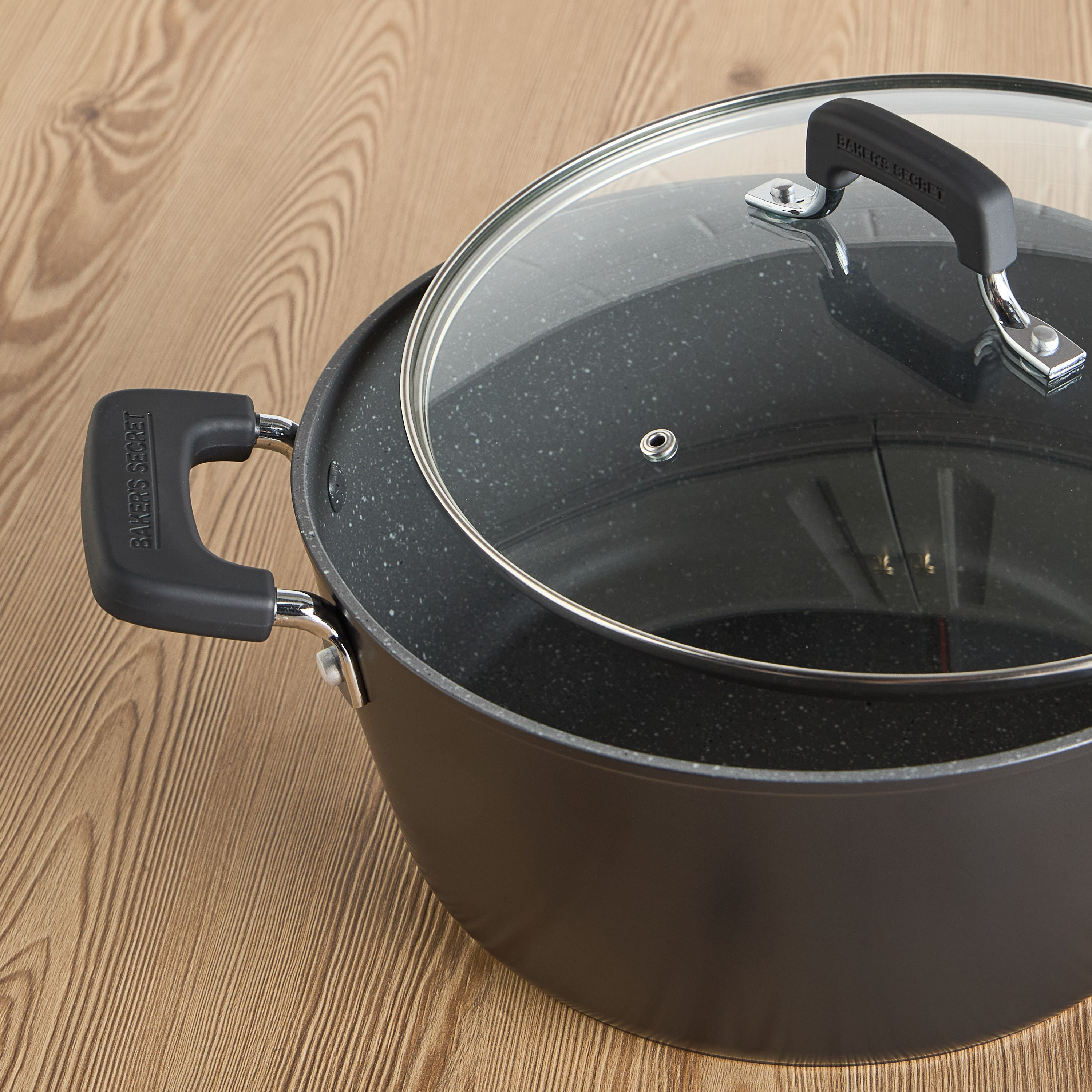 Baker's Secret Superb Aluminium Casserole - 6 L-household-dining-serveware-foodwarmersandcasseroles-image-2
