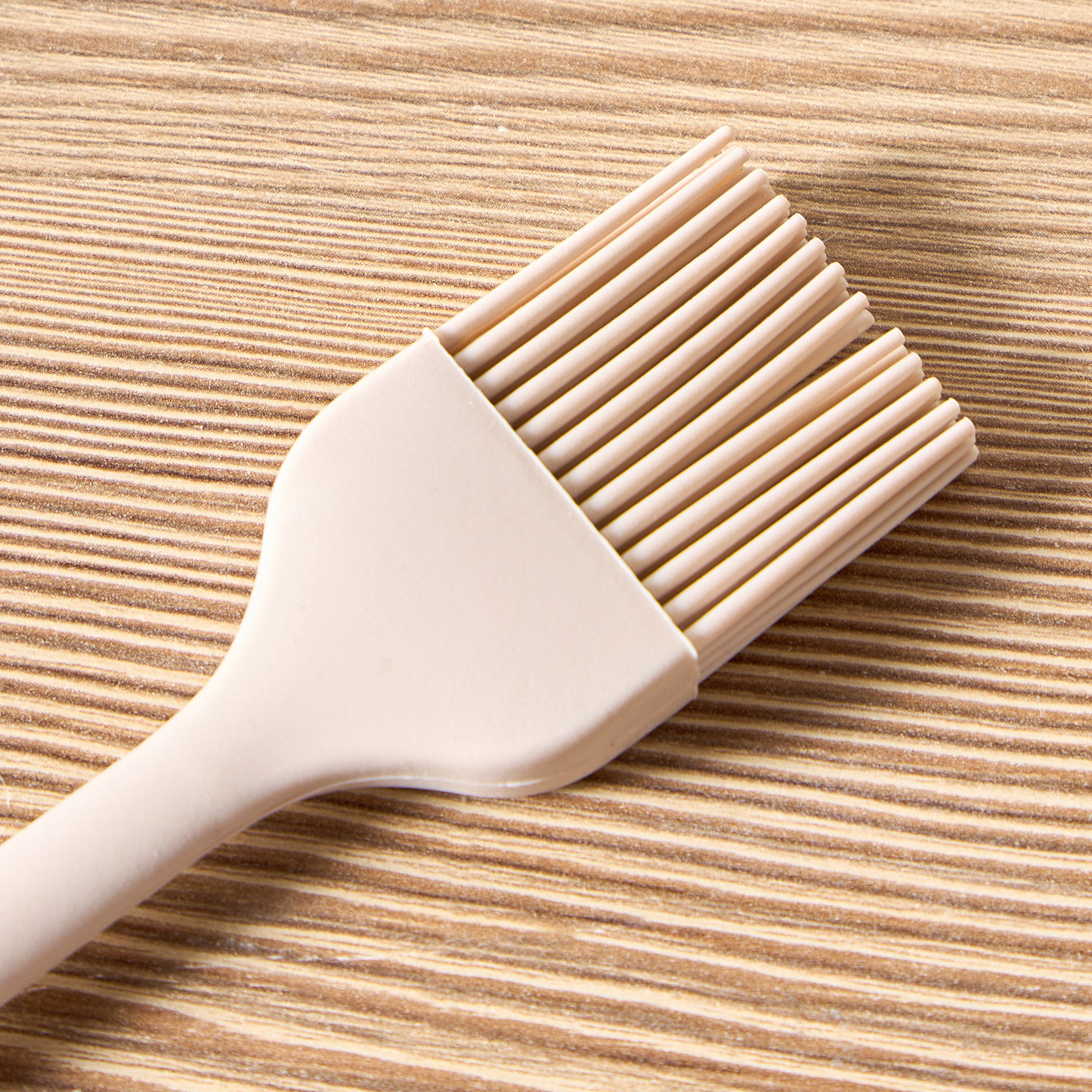 Nyla Brush-household-kitchen-kitchentoolsandutensils-cookingutensils-image-2