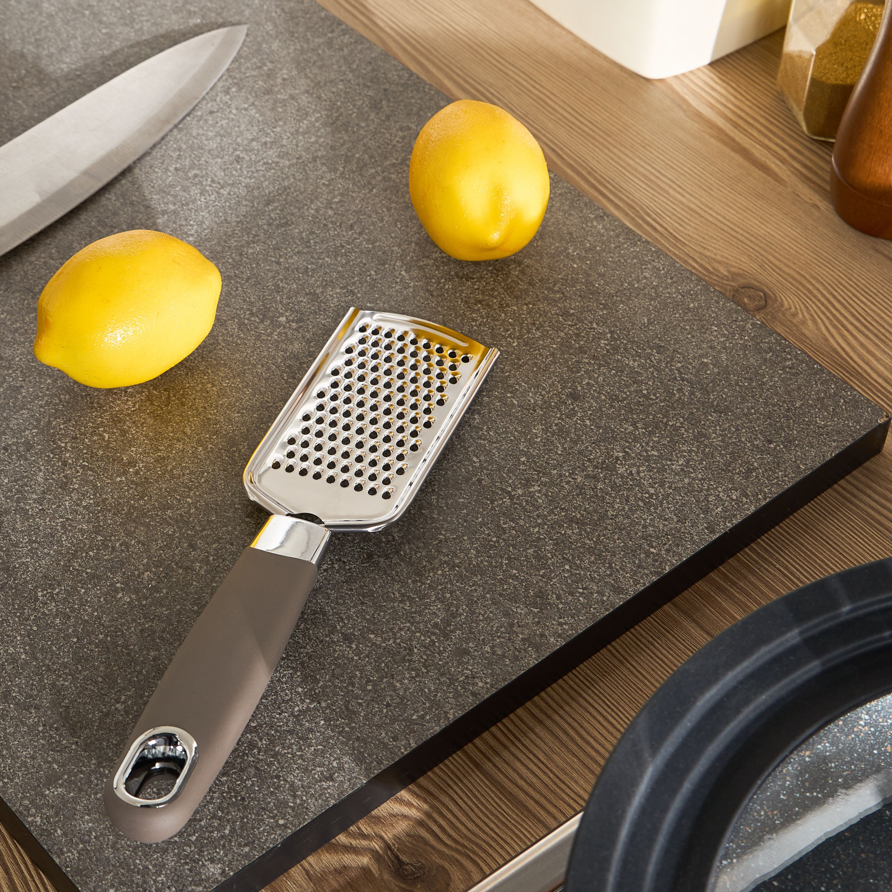 Idris Grater-household-kitchen-kitchentoolsandutensils-cookingutensils-image-3