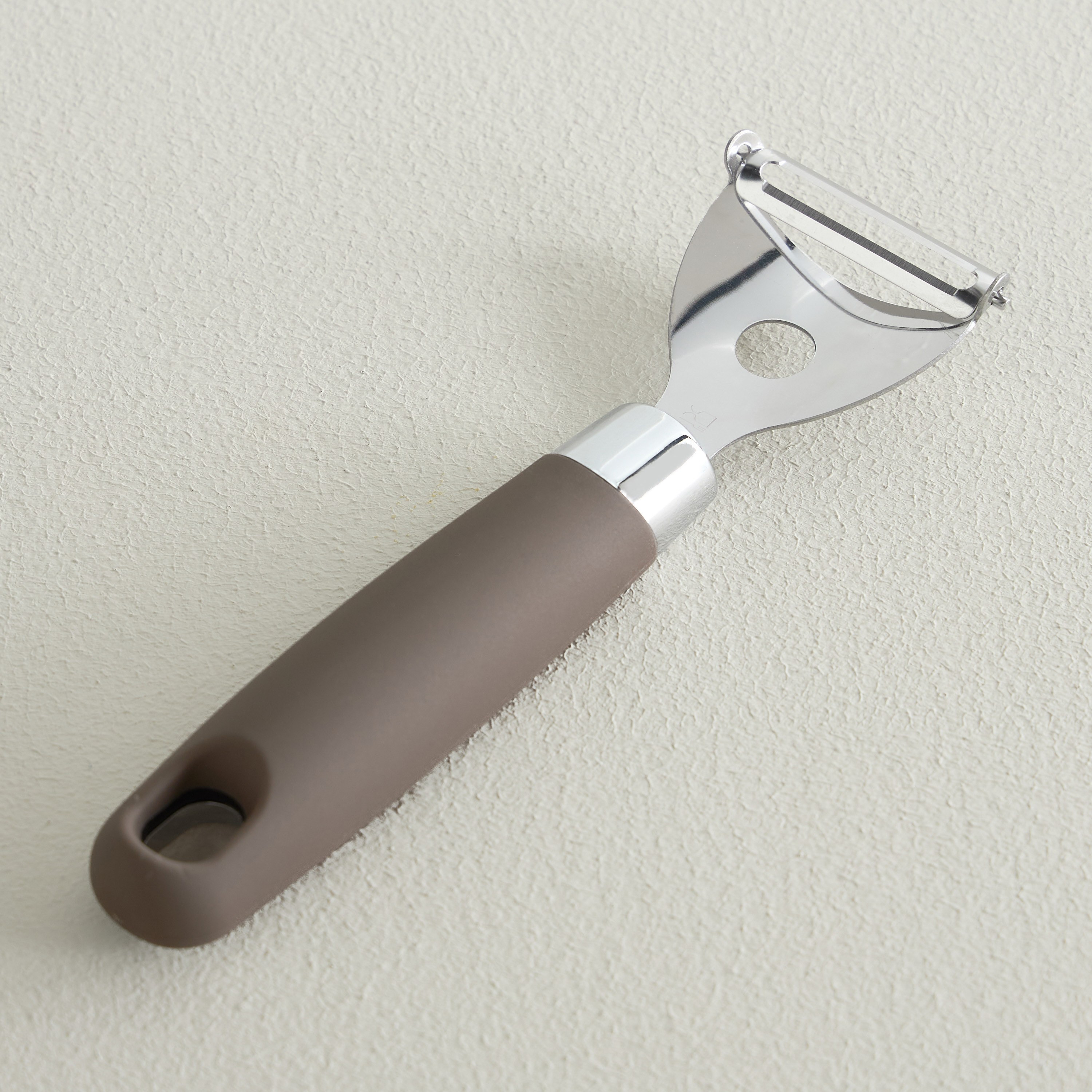 Idris Peeler-household-kitchen-kitchentoolsandutensils-foodpreparationtools-image-1