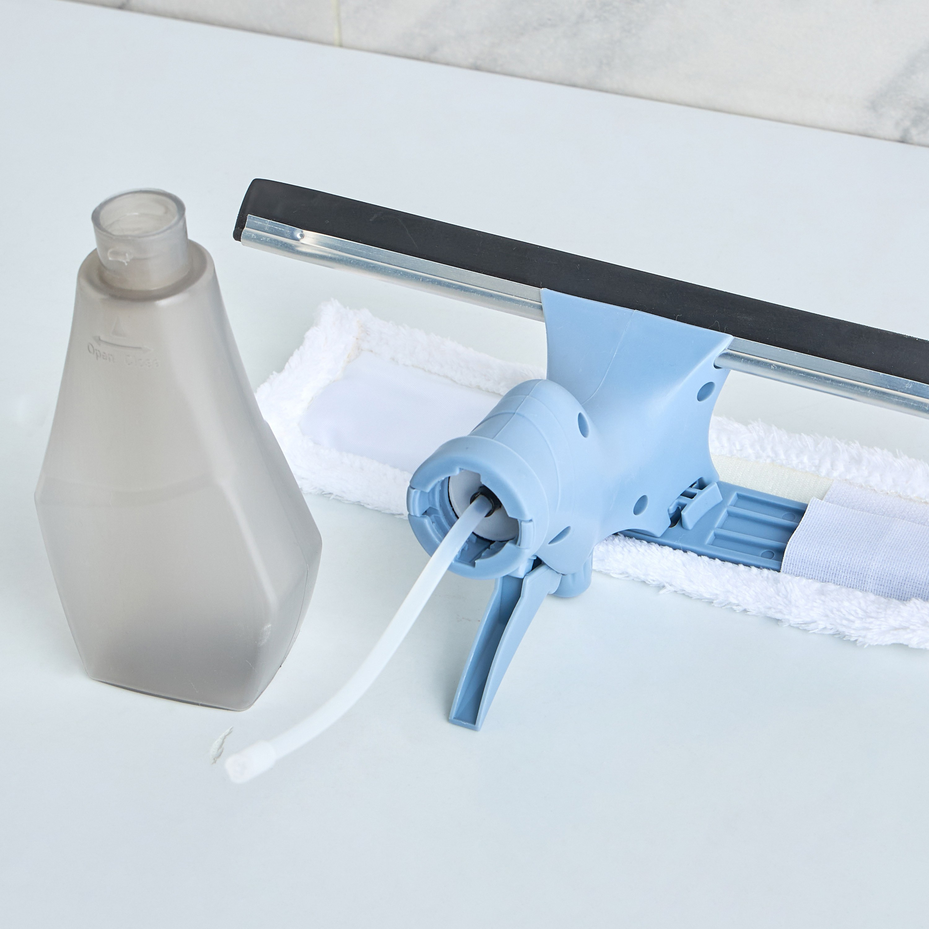 Agila Spray Window Cleaner-household-bathandlaundry-cleaning-brushesspongesandcloths-image-3