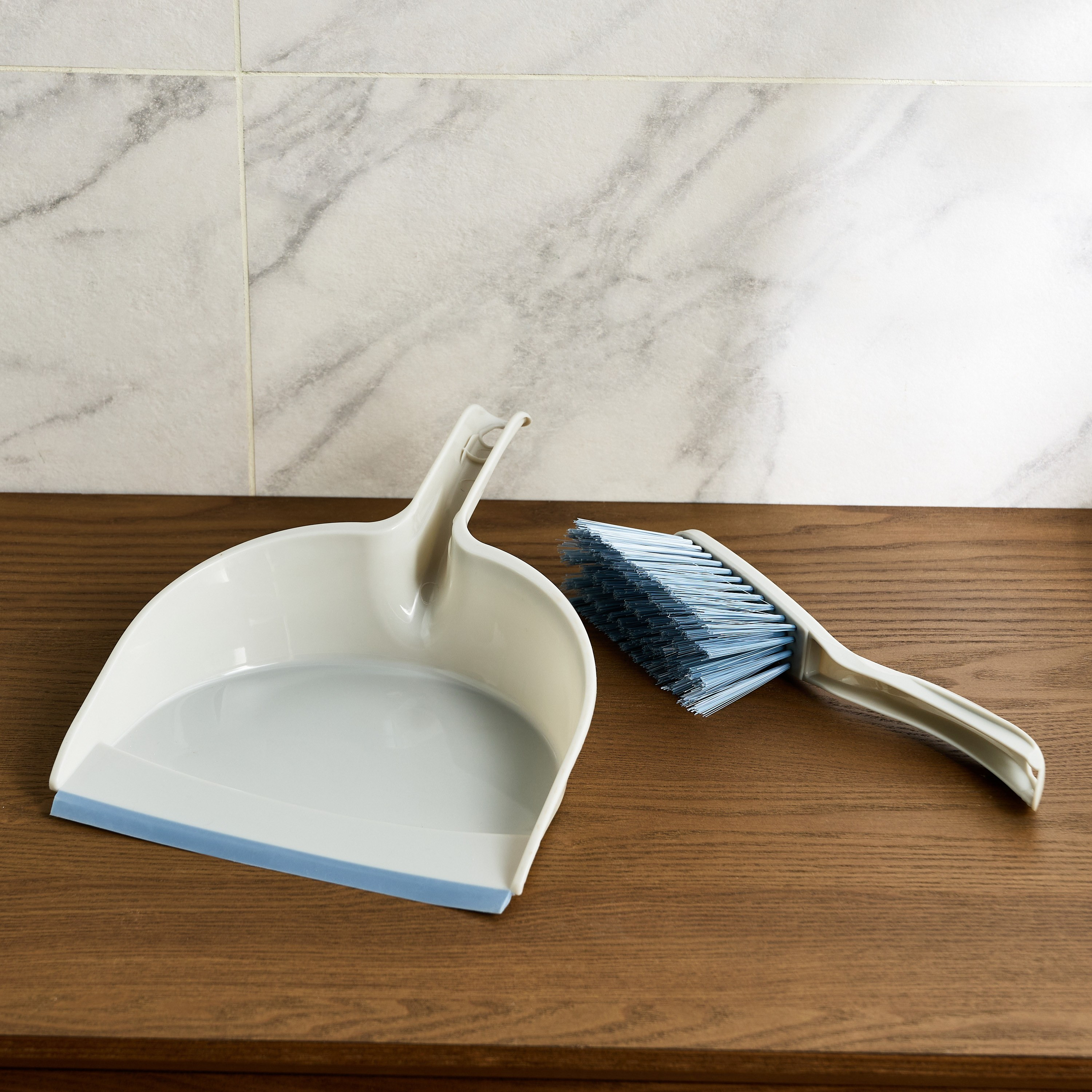 طقم فرشاة وجاروف - أجيلا-household-bathandlaundry-cleaning-broomsmopsanddusters-image-2