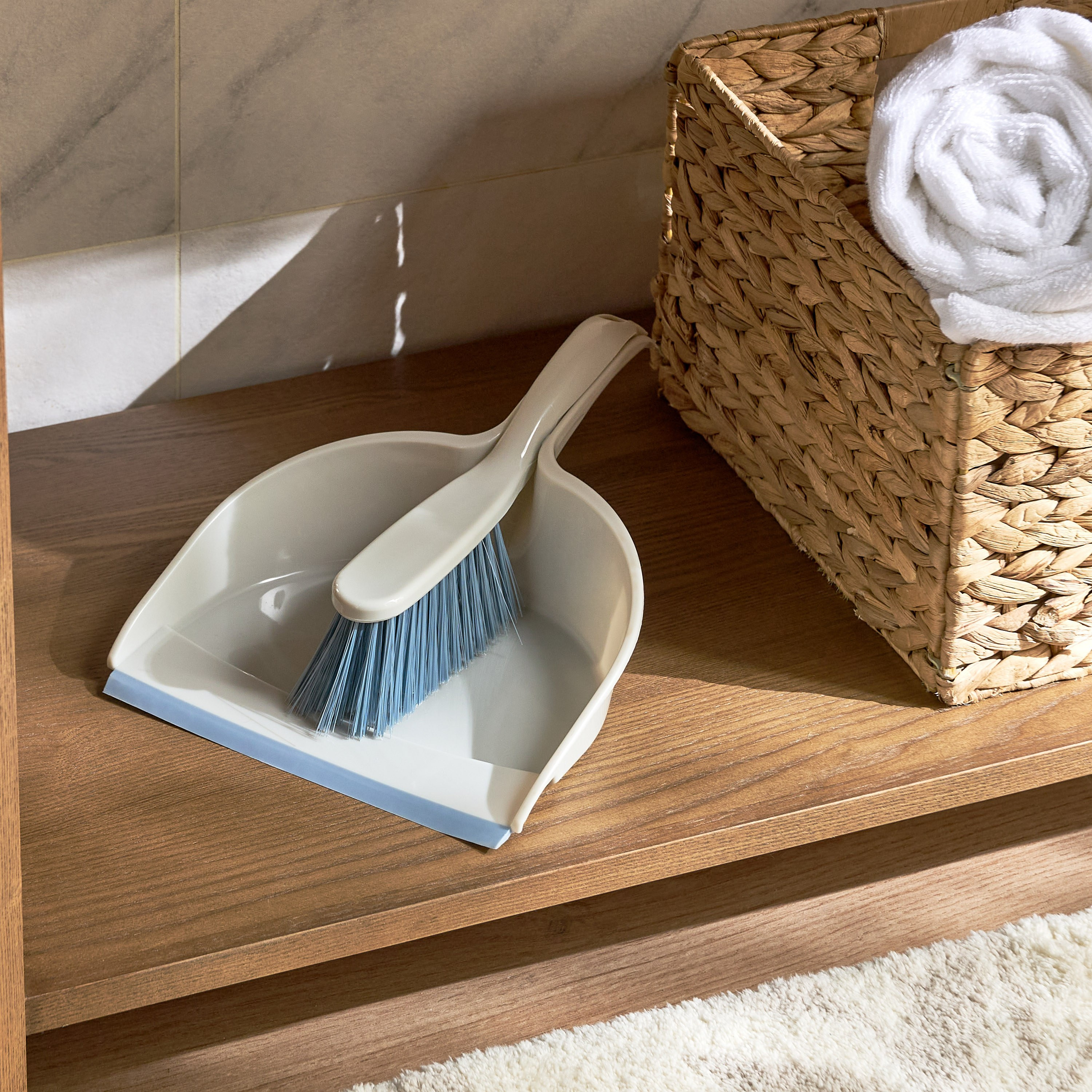 طقم فرشاة وجاروف - أجيلا-household-bathandlaundry-cleaning-broomsmopsanddusters-image-5