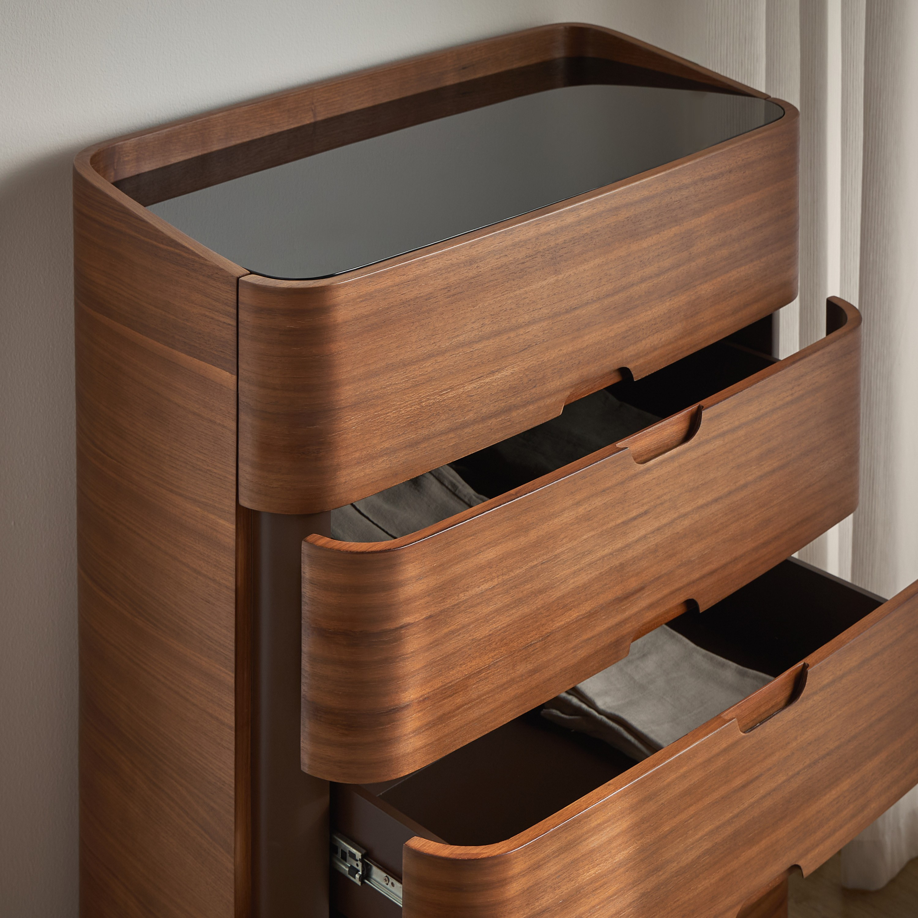 Somerton Chest of 5-Drawers-furniture-bedroom-chestofdrawers-image-3