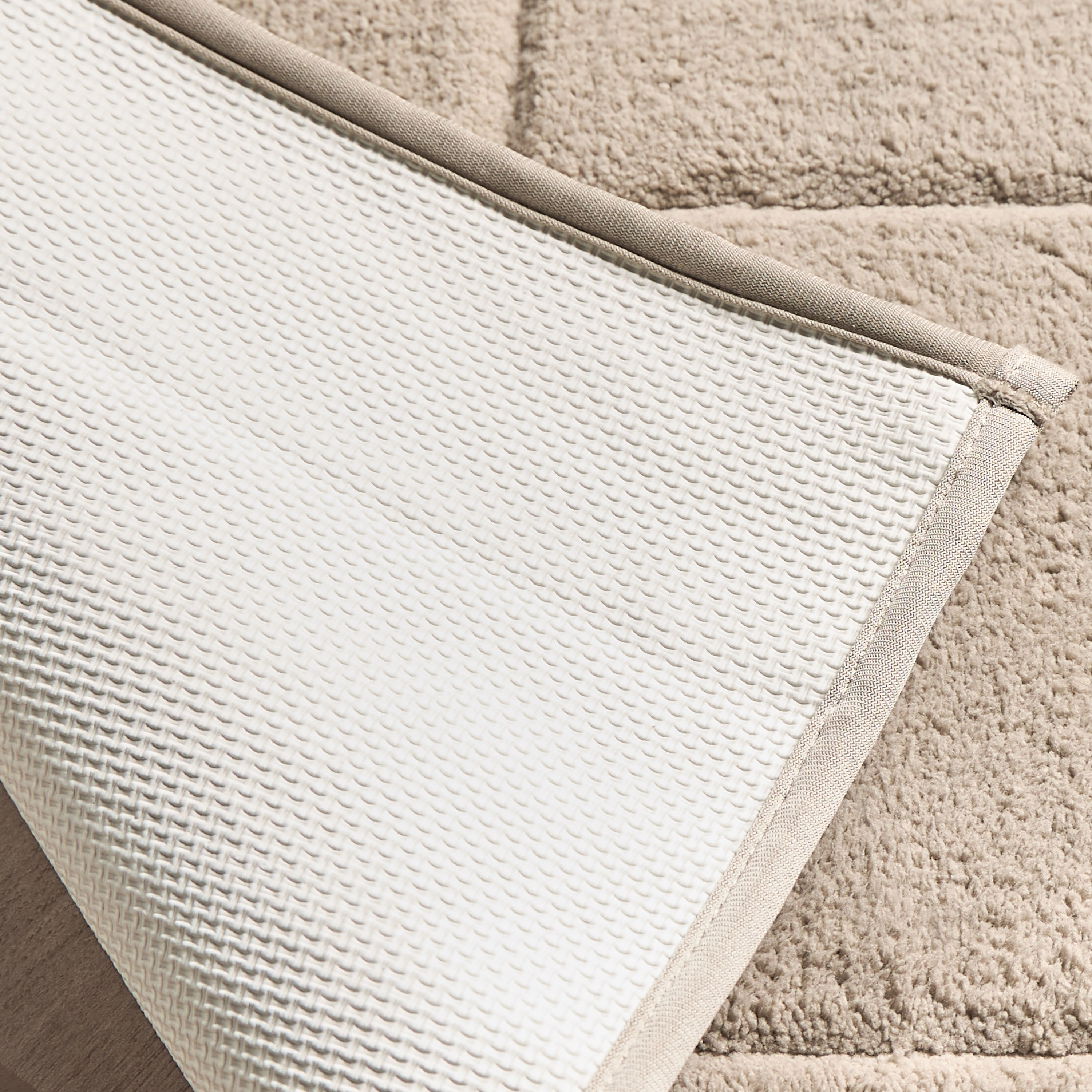 Sculpted Bath Mat - 70x120 cm-household-bathandlaundry-bathlinen-bathmatsandtubmats-image-4