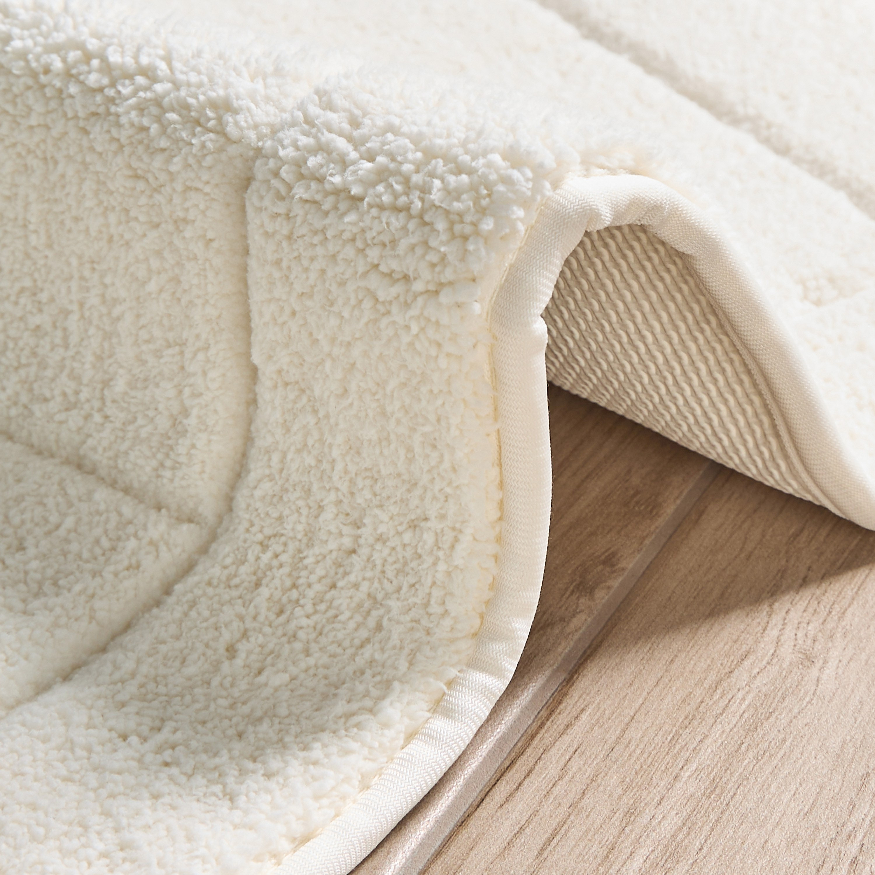 Sculpted Bath Mat - 70x120 cm-household-bathandlaundry-bathlinen-bathmatsandtubmats-image-3