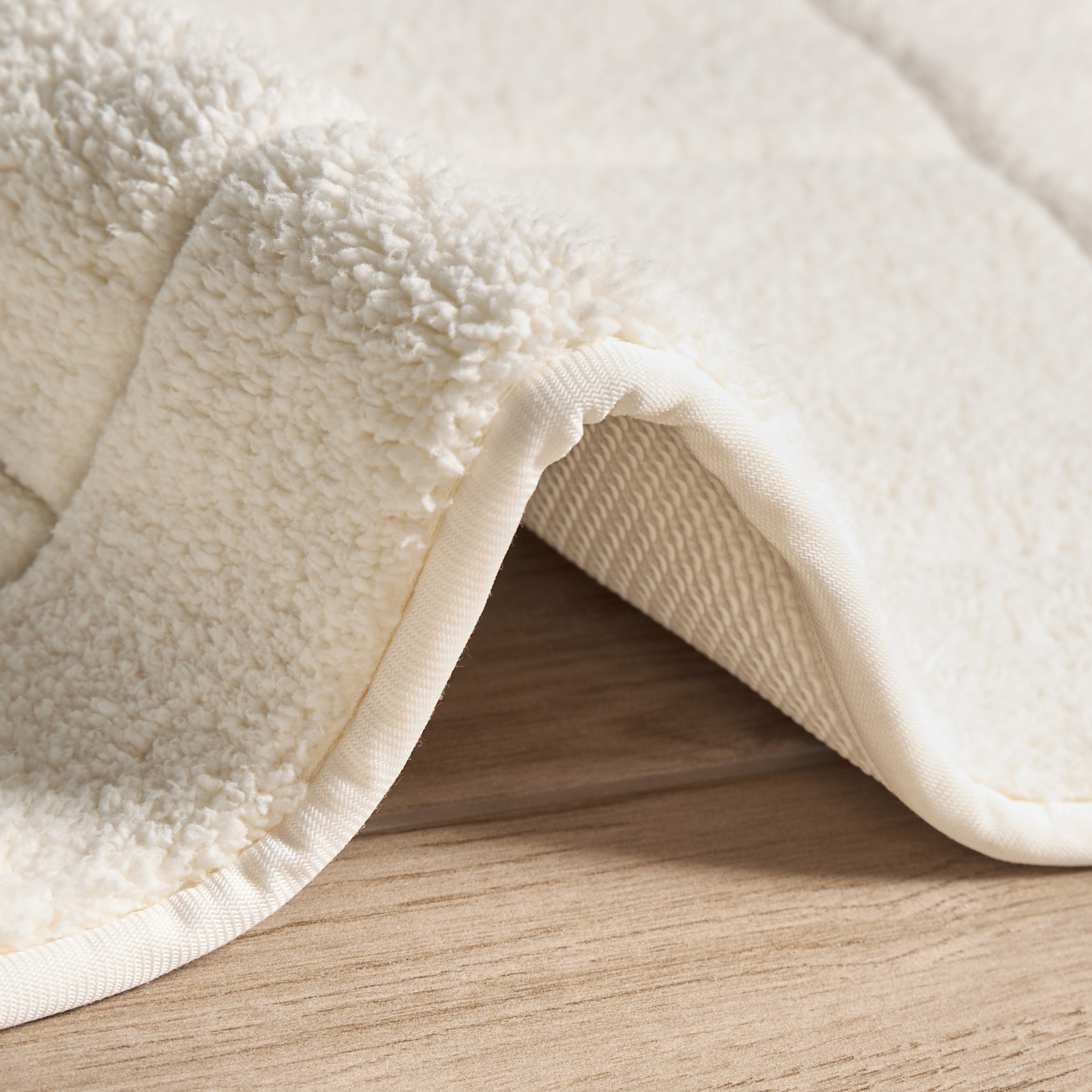 Sculpted Bath Mat - 40x60 cm-household-bathandlaundry-bathlinen-bathmatsandtubmats-image-3