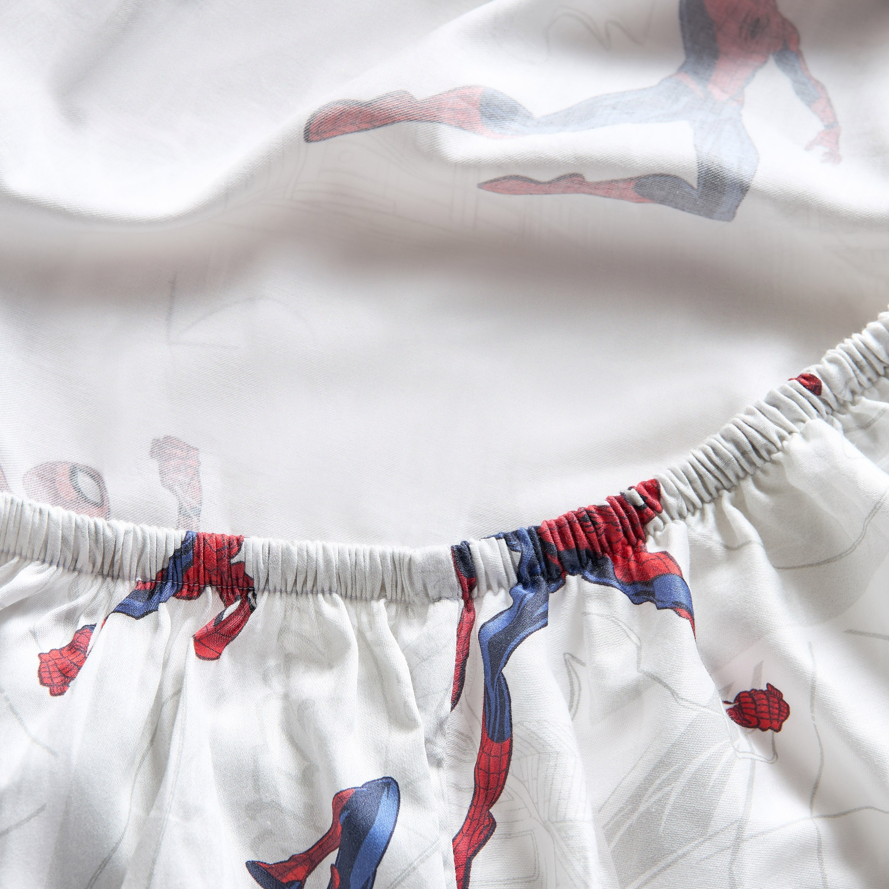 Spider-Man Cotton Full Fitted Sheet - 120x200 cm-babyandkids-beddingandwindows-bedding-fittedandflatsheets-image-3