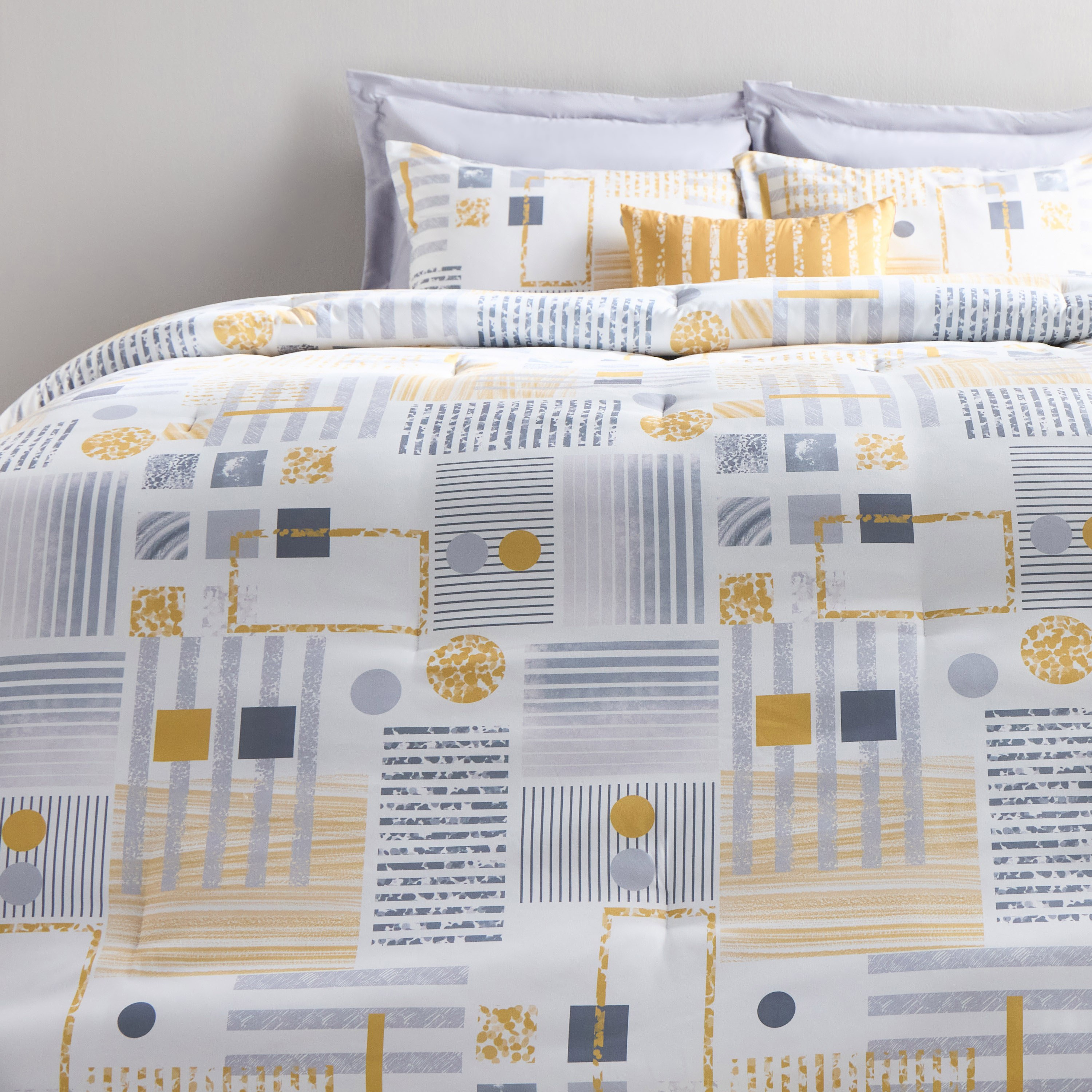 Astin Abstract Print 7-Piece Super King Comforter and Sheet Set - 240x260 cm-household-bedding-comfortersandbedspreads-bedinabag-image-2