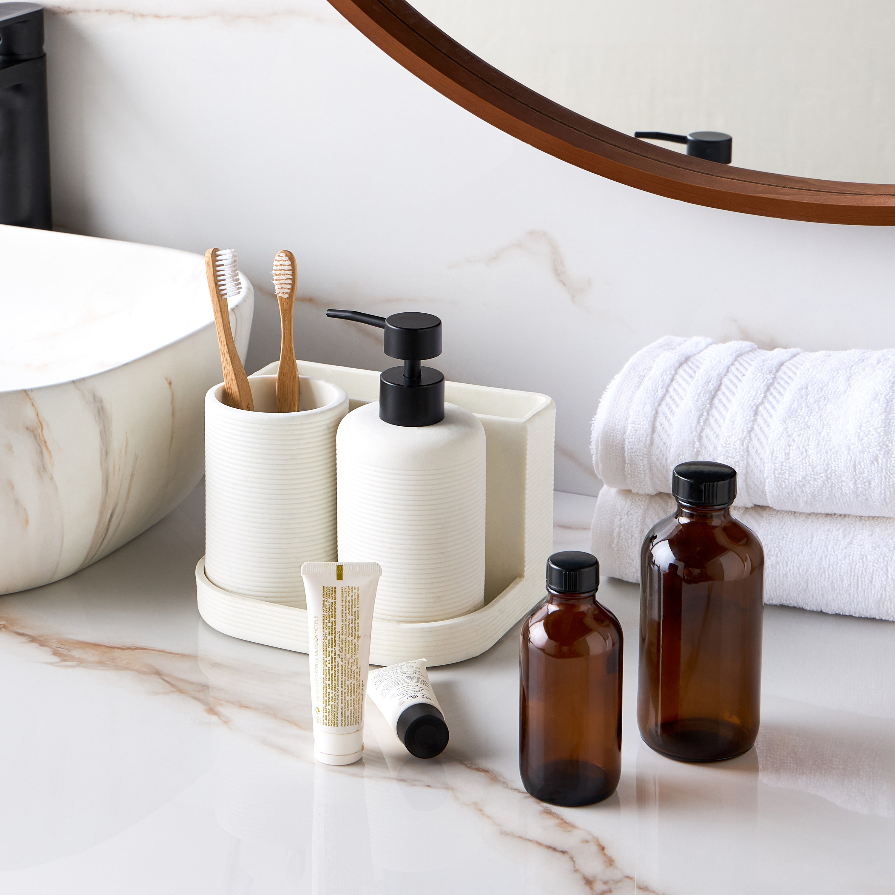 Lisa 3-Piece Bath Accessory Set-household-bathandlaundry-bathaccessories-bathaccessorysets-image-4