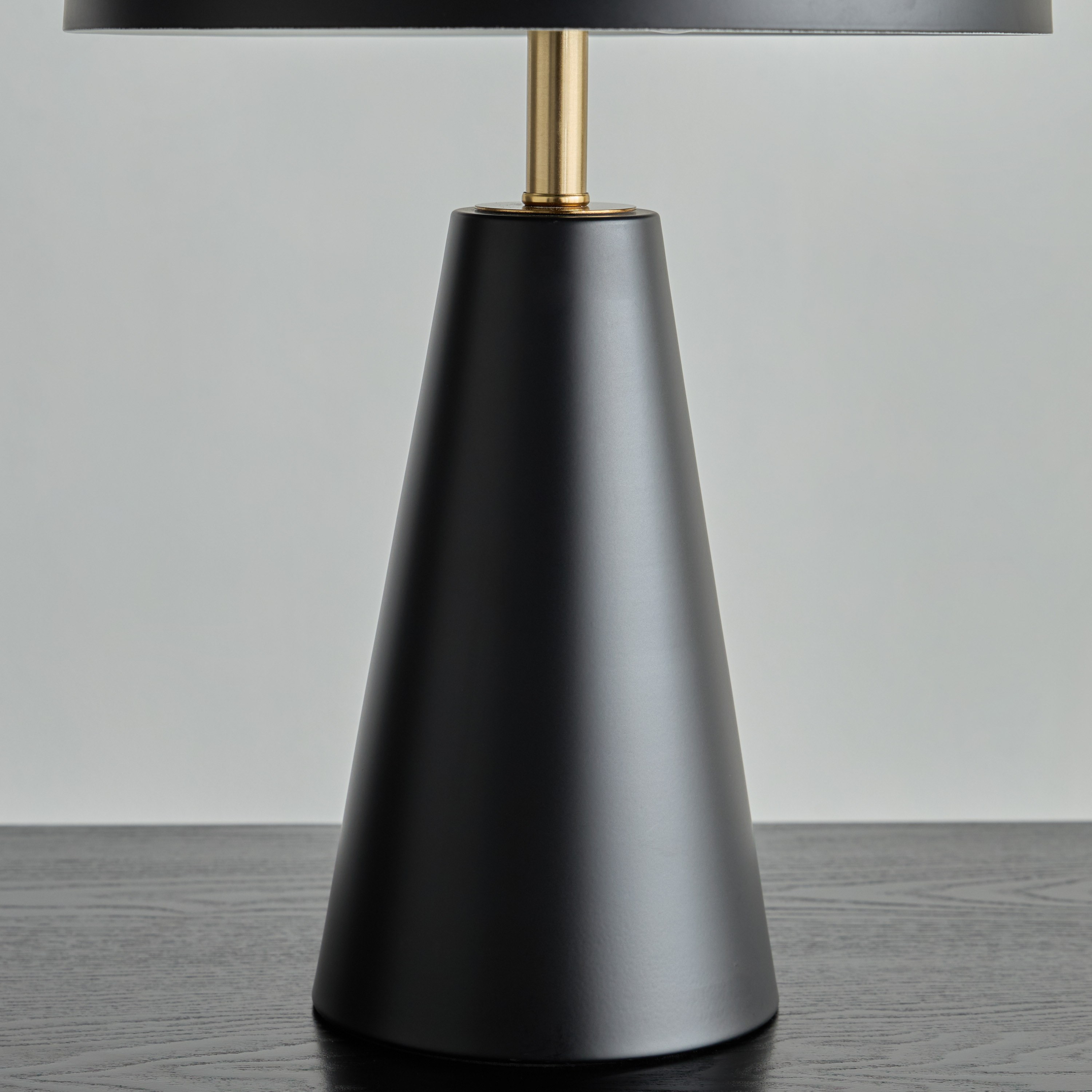 Phia Metal Table Lamp - 41 cm-household-lighting-tableanddesklamps-image-4