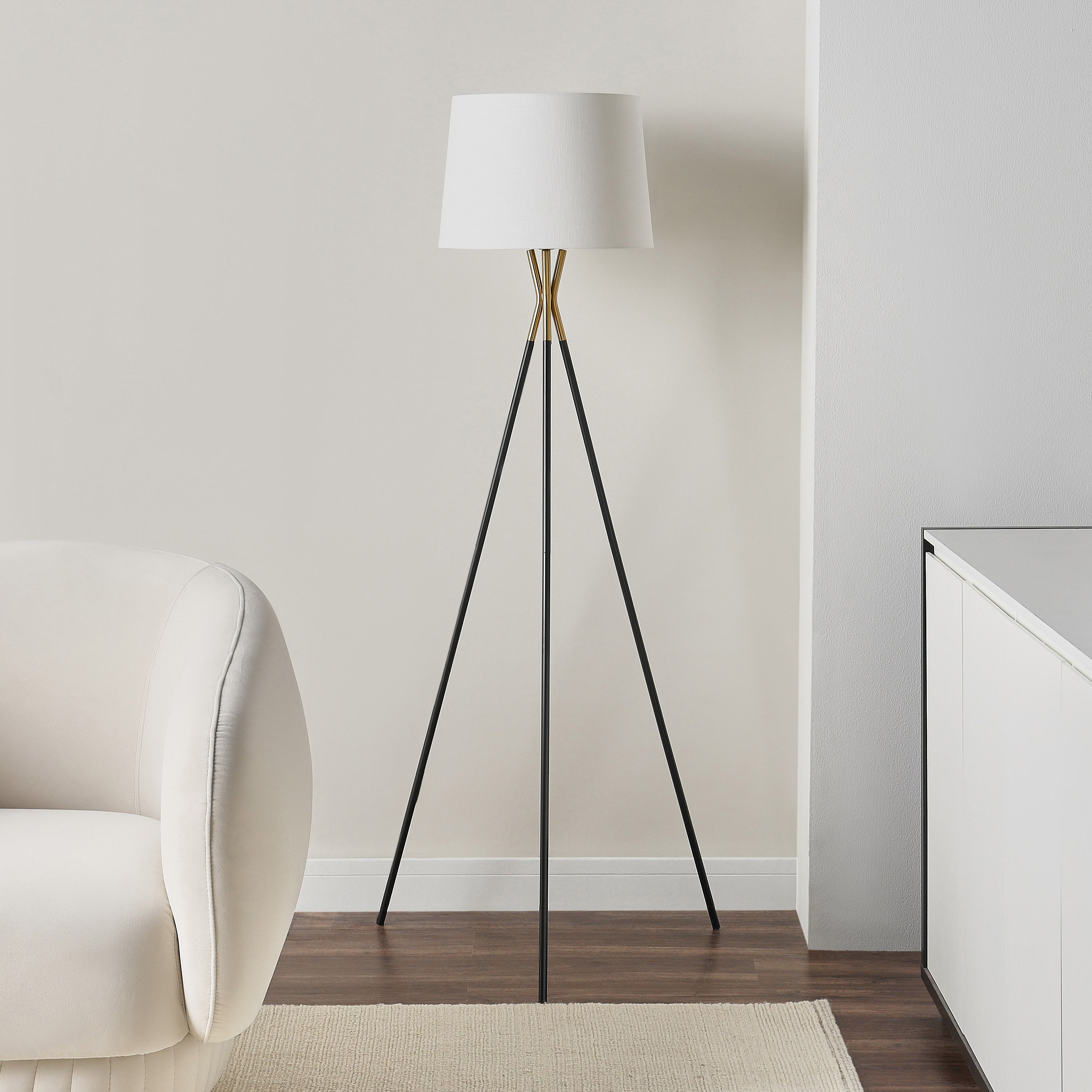 Lascar Metal Tripod Floor Lamp - 166 cm-household-lighting-floorlamps-image-1