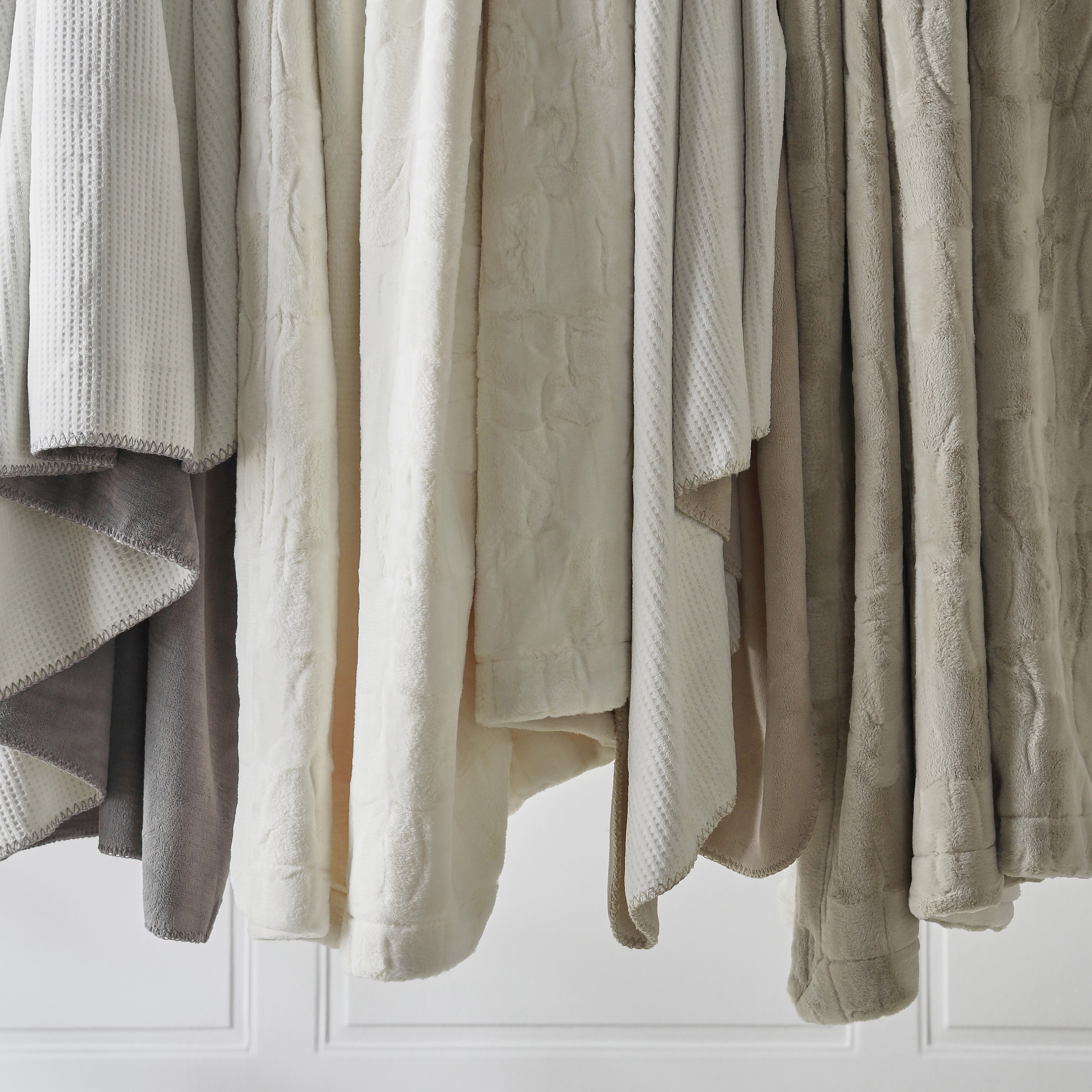 بطانية من فرو الأرنب - صحاري - 220x240 سم-household-bedding-blankets-image-4