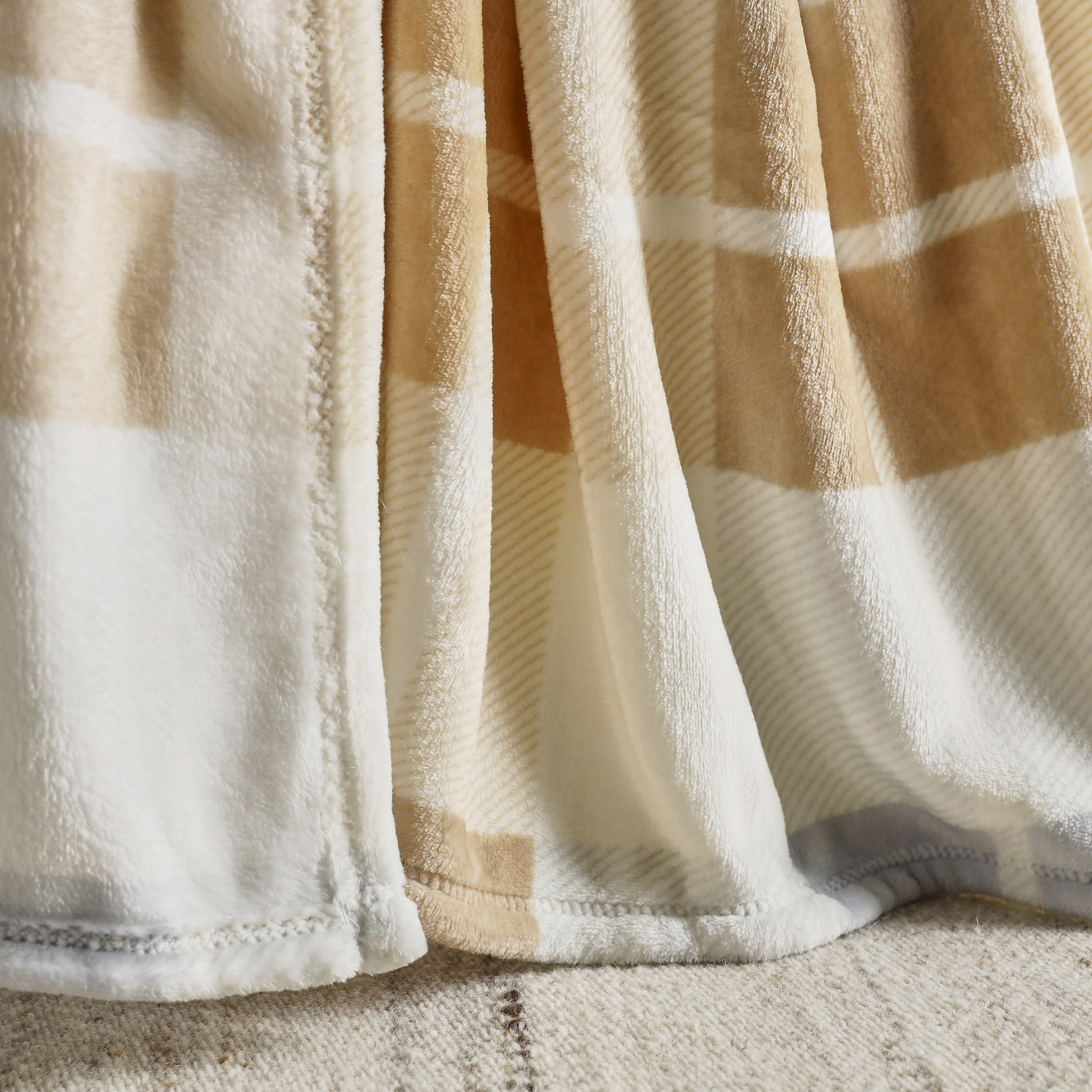 بطانية فلانيل - زها - 150x200 سم-household-bedding-blankets-image-3