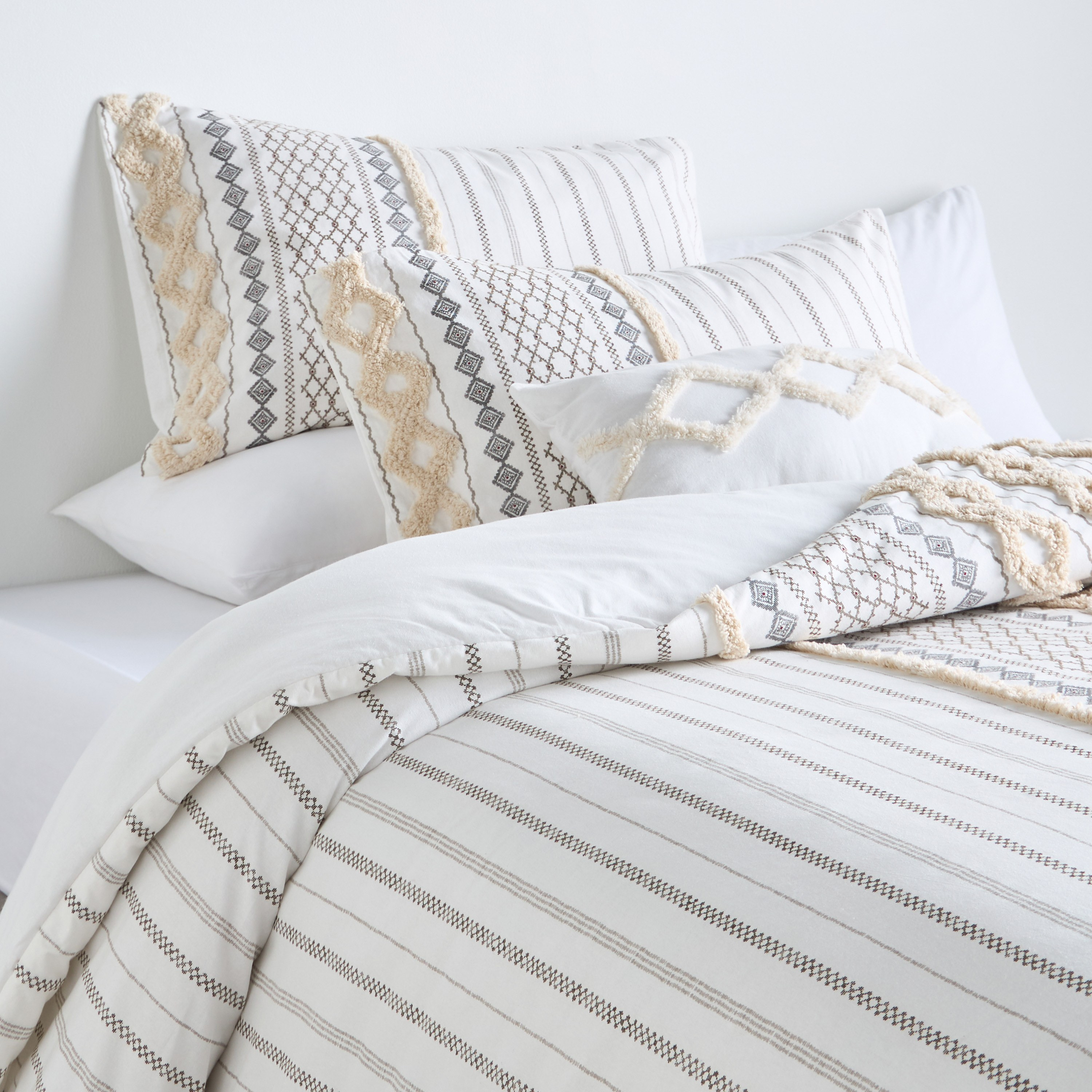 Amigo Cotton Printed 144 Thread Count 4-Piece Super King Comforter Set - 240x260 cm-household-bedding-comfortersandbedspreads-comforters-image-1