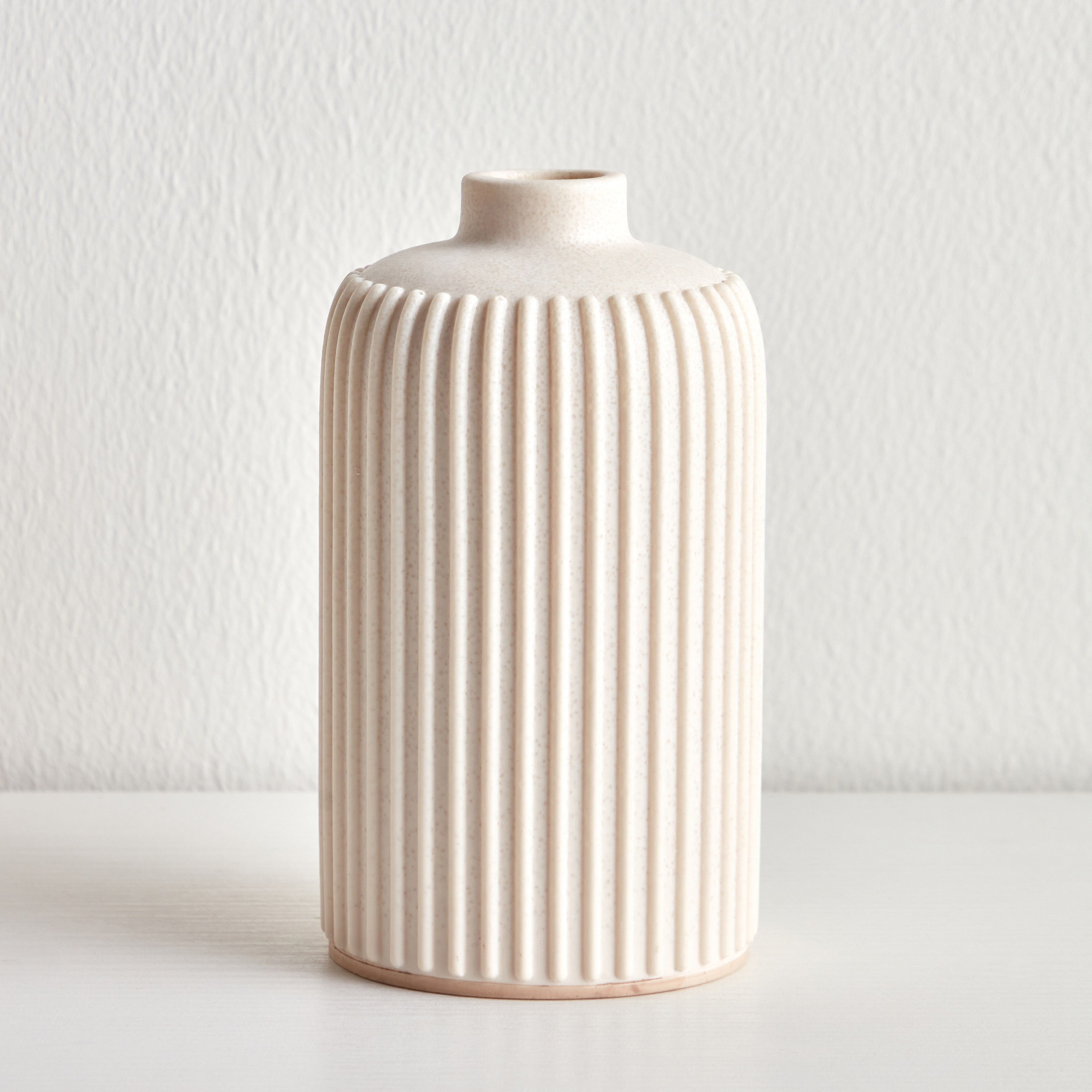 Avant Resin Vase - 18 cm-household-decor-vasesandbowls-image-1