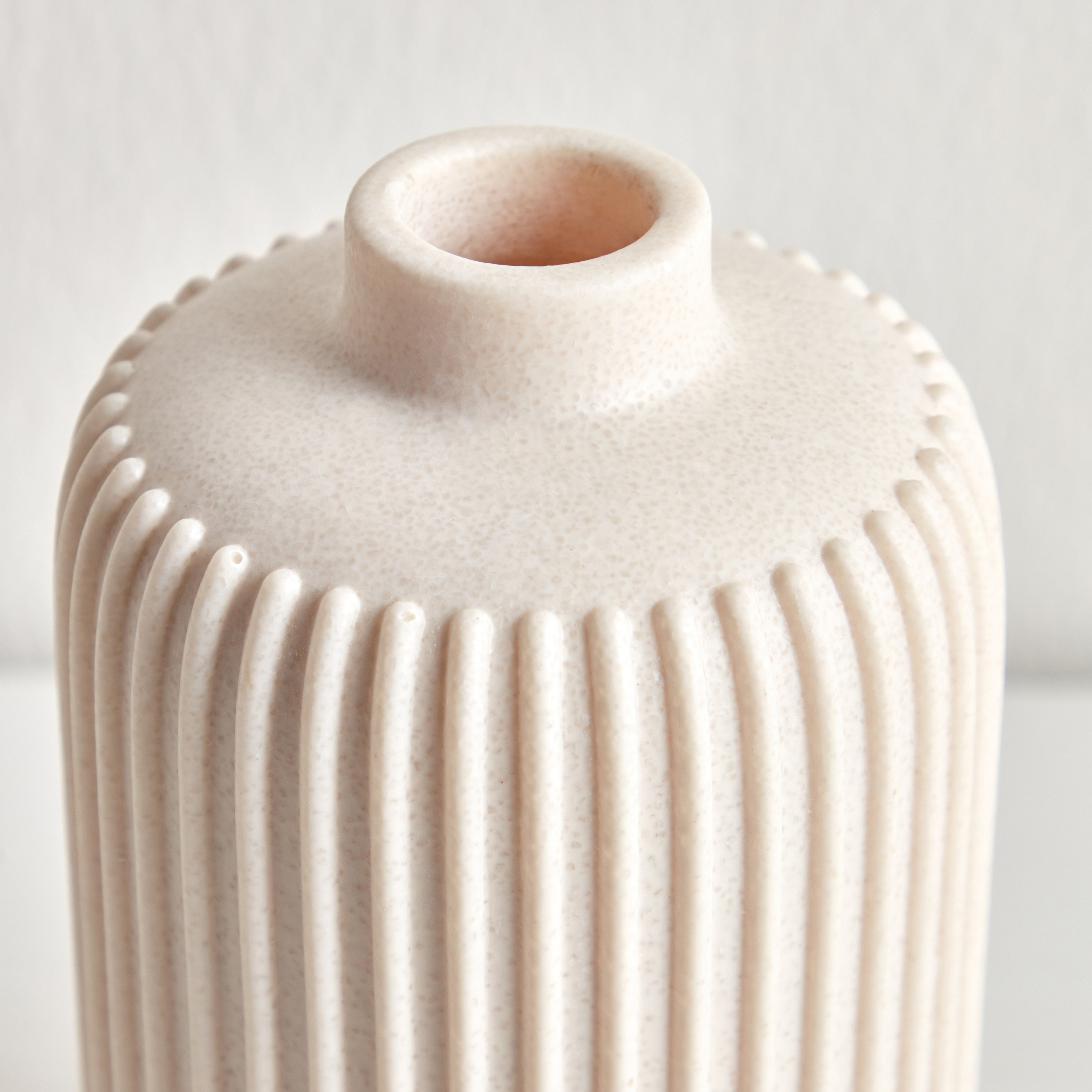Avant Resin Vase - 18 cm-household-decor-vasesandbowls-image-2