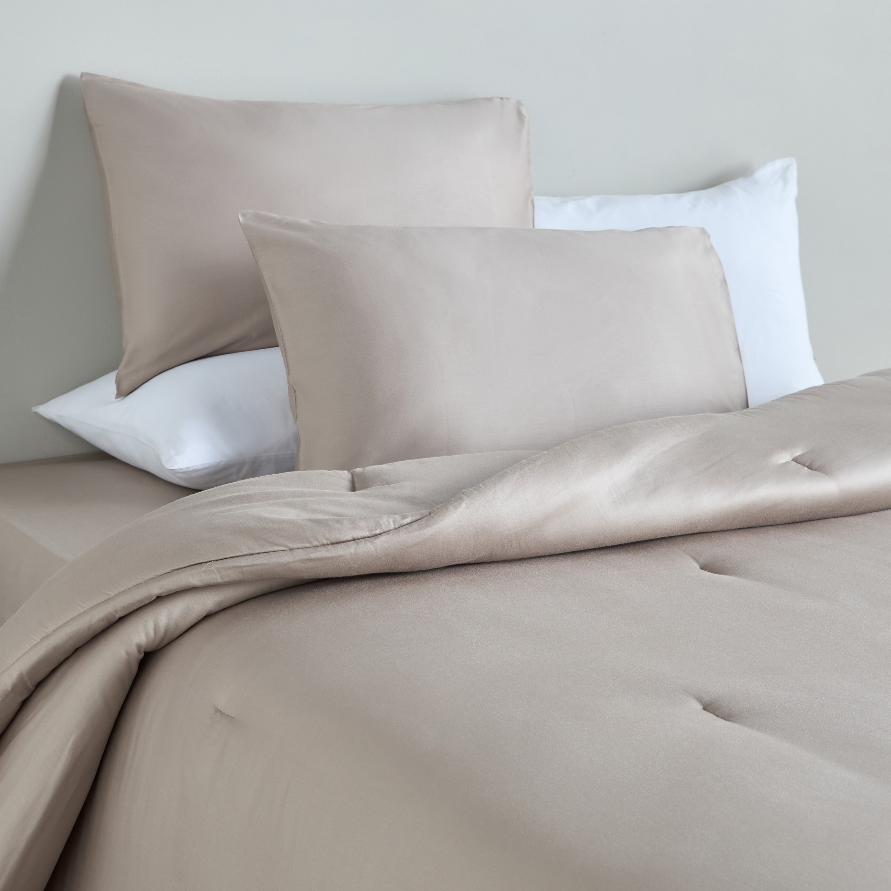 Oasis Cotton 200 Thread Count 3-Piece Queen Comforter Set - 200x240 cm-household-bedding-comfortersandbedspreads-comforters-image-1