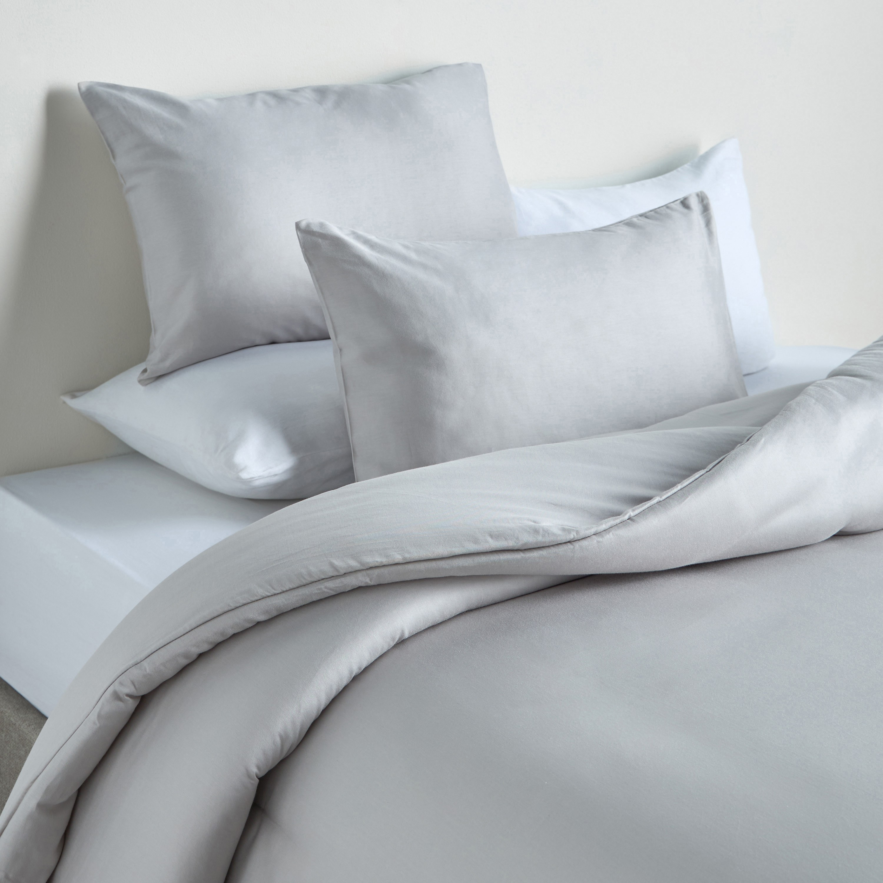 Oasis Cotton 200 Thread Count 3-Piece Super King Comforter Set - 250x260 cm-household-bedding-comfortersandbedspreads-comforters-image-1