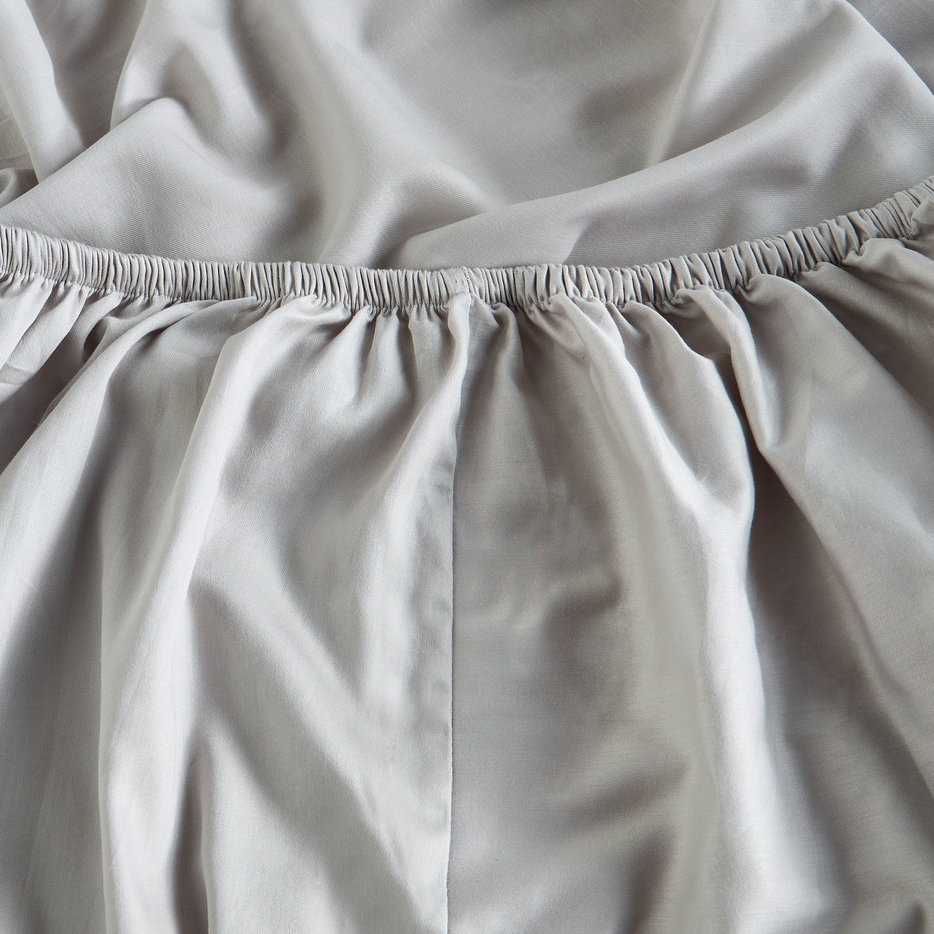 Oasis Cotton Sateen 200 Thread Count Queen Fitted Sheet - 160x200 cm-household-bedding-sheetsandpillowcases-fittedsheets-image-2