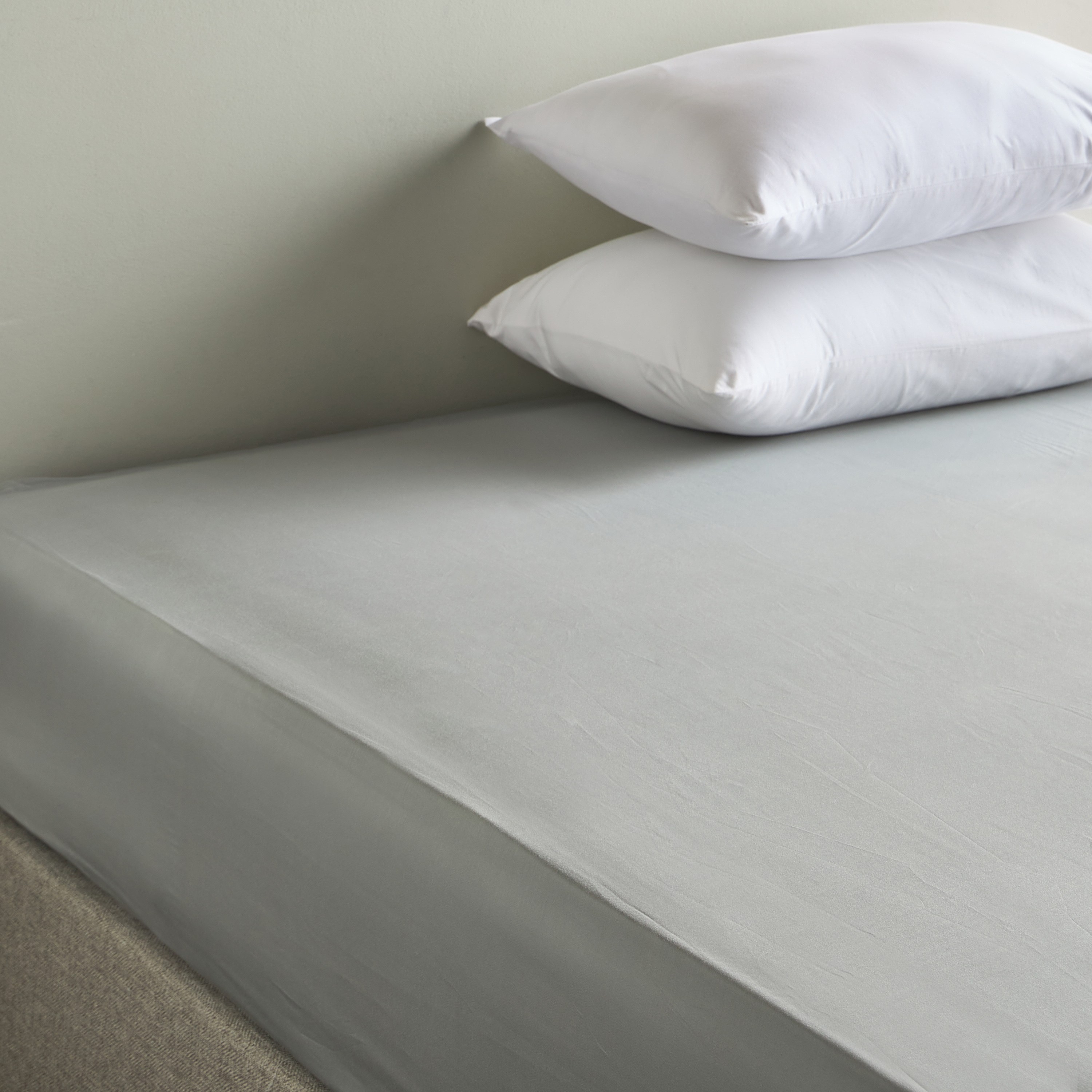 Oasis Cotton Sateen 200 Thread Count Queen Fitted Sheet - 160x200 cm-household-bedding-sheetsandpillowcases-fittedsheets-image-2