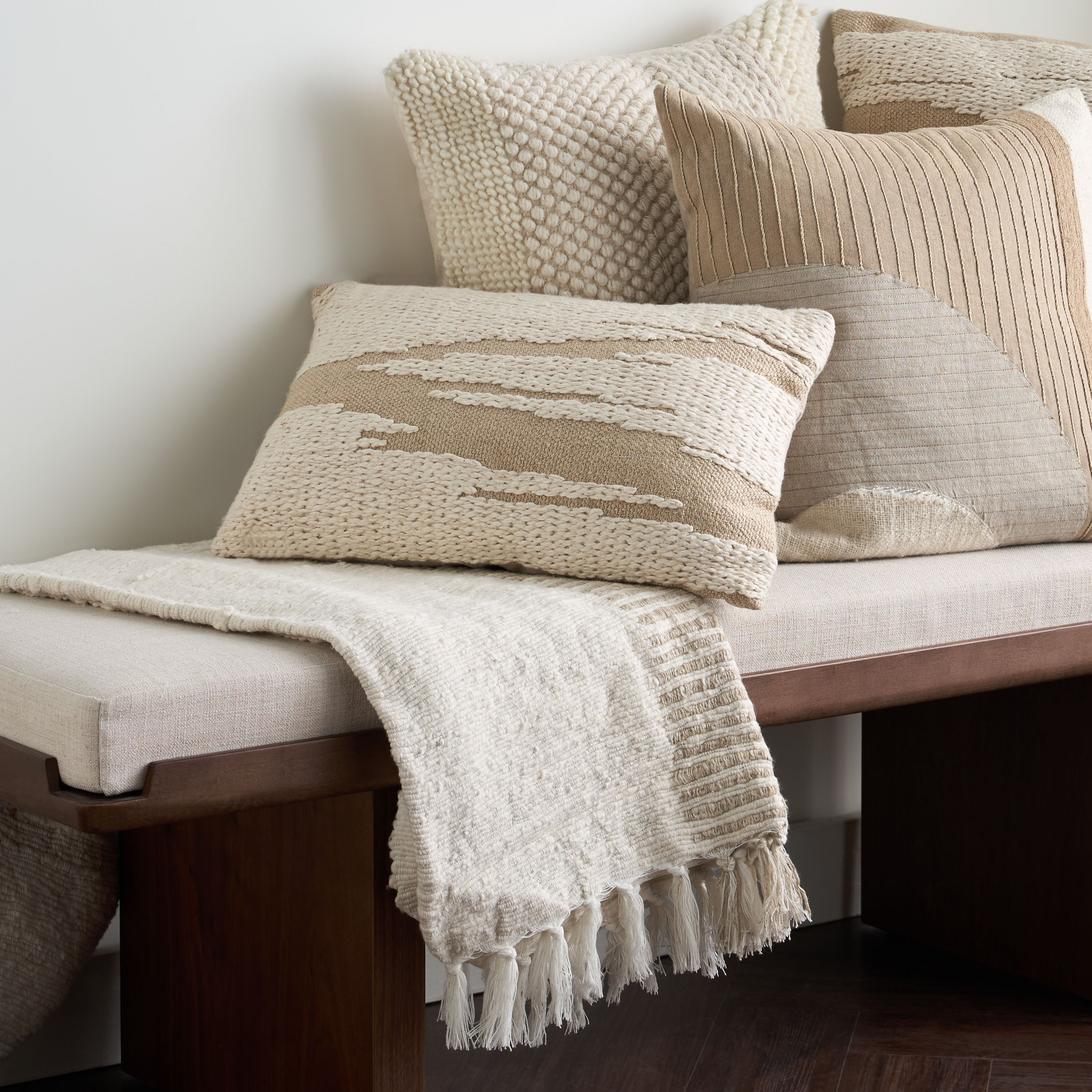 Thorn Woven Throw - 130x170 cm-household-cushionsandthrows-throwsandblankets-throws-image-4