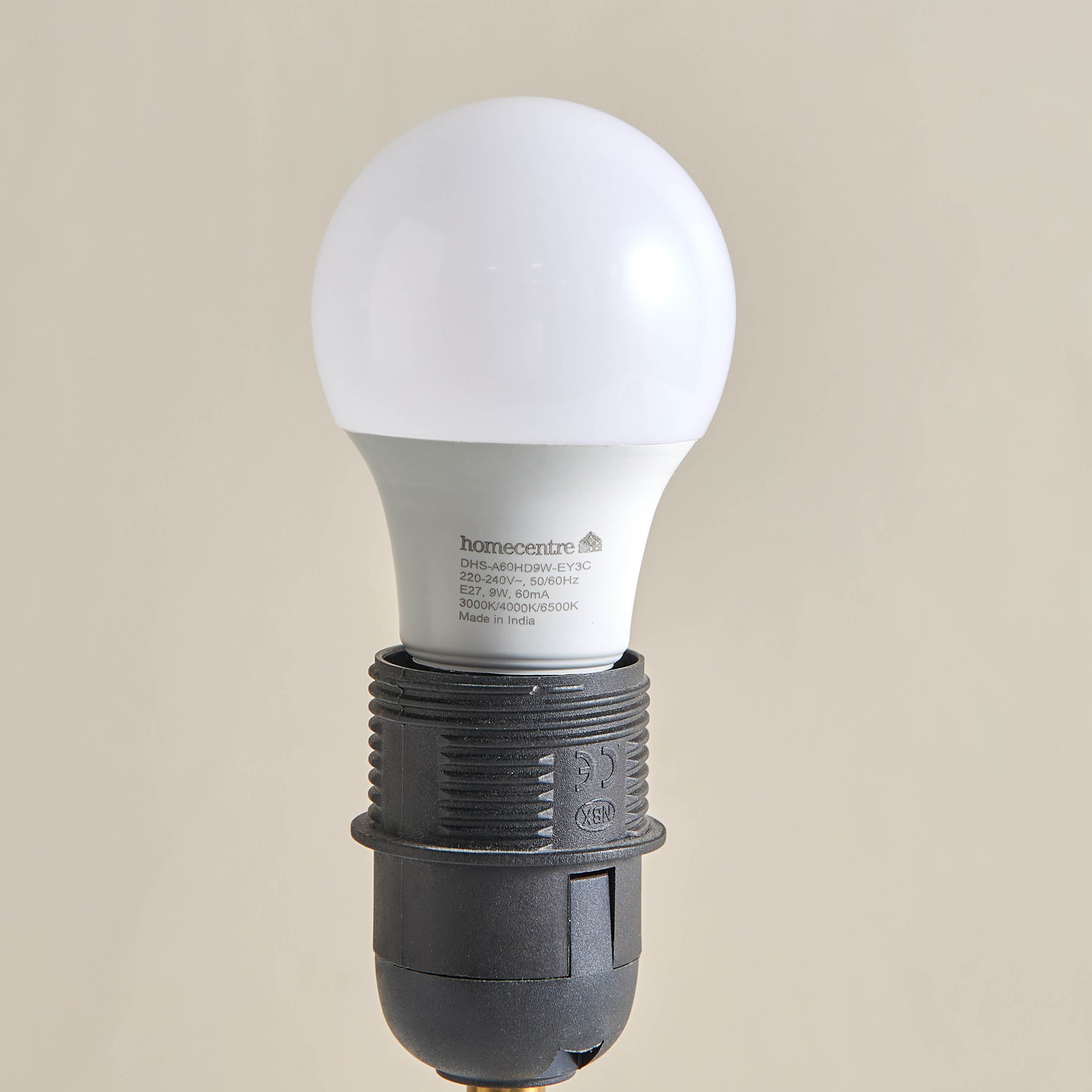 LED Bulb - E27 9W 810 Lumen Frosted Colour Changing LED 3 Colour Settings-household-lighting-bulbsandbatteries-bulbs-image-2