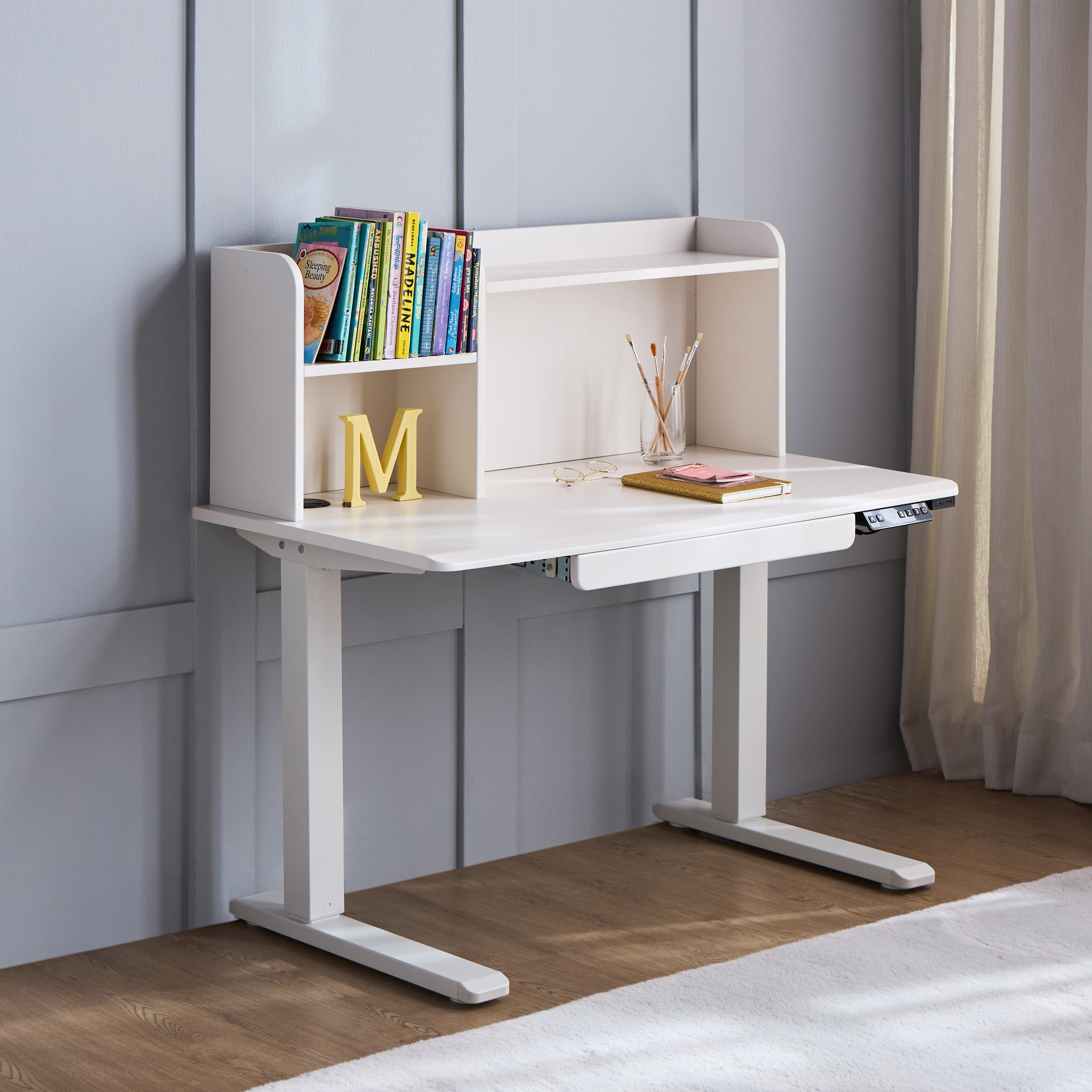 Jackie Smart Desk with Hutch