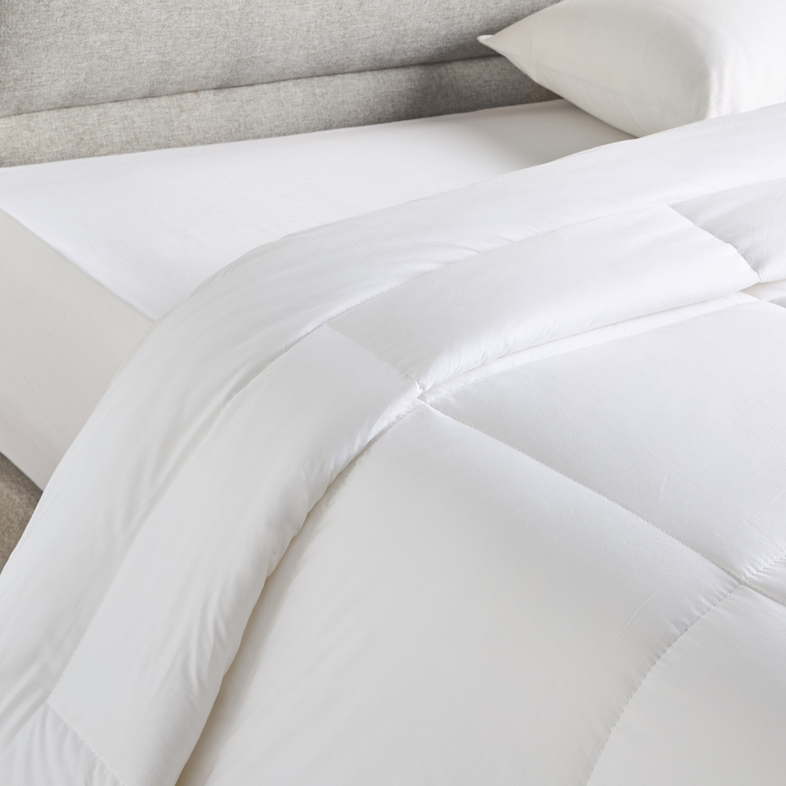 Antibacterial Light Warm Queen Duvet - 200x200 cm-household-bedding-duvetandcovers-duvets-image-2