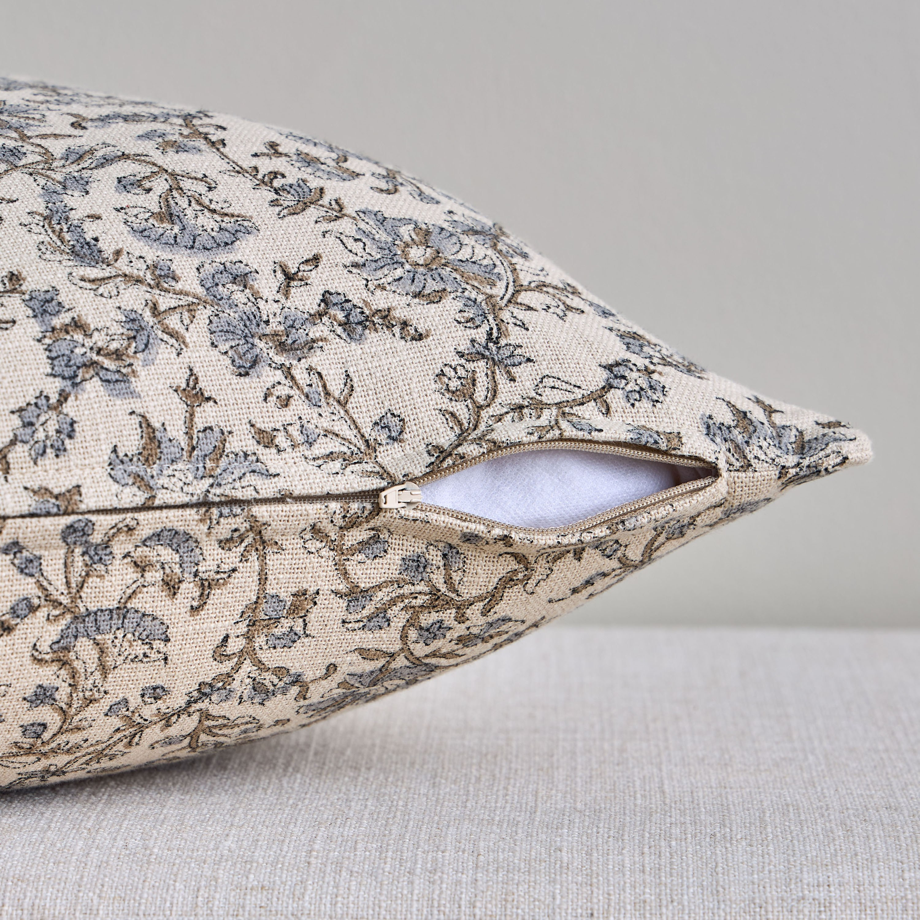 Fiore Toile Printed Cushion Cover - 50x50 cm-household-cushionsandthrows-cushioncovers-image-3