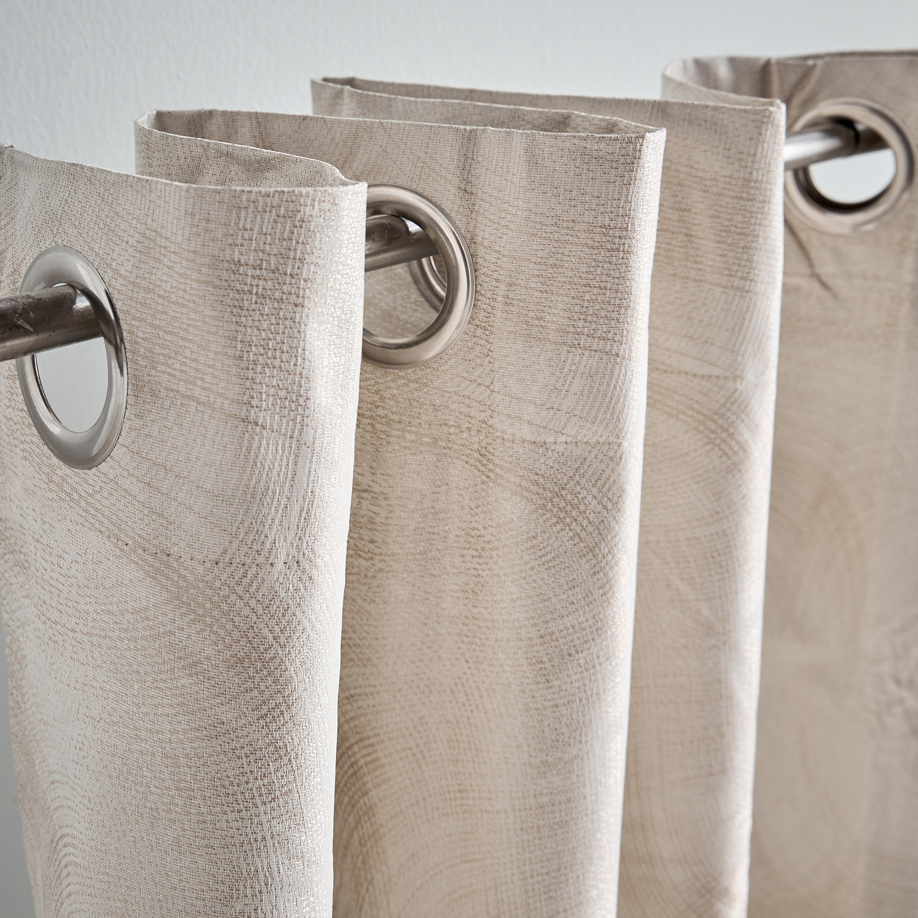 طقم ستائر معتّمة من قطعتين - كلوي - 135x300 سم-household-windows-curtains-image-3