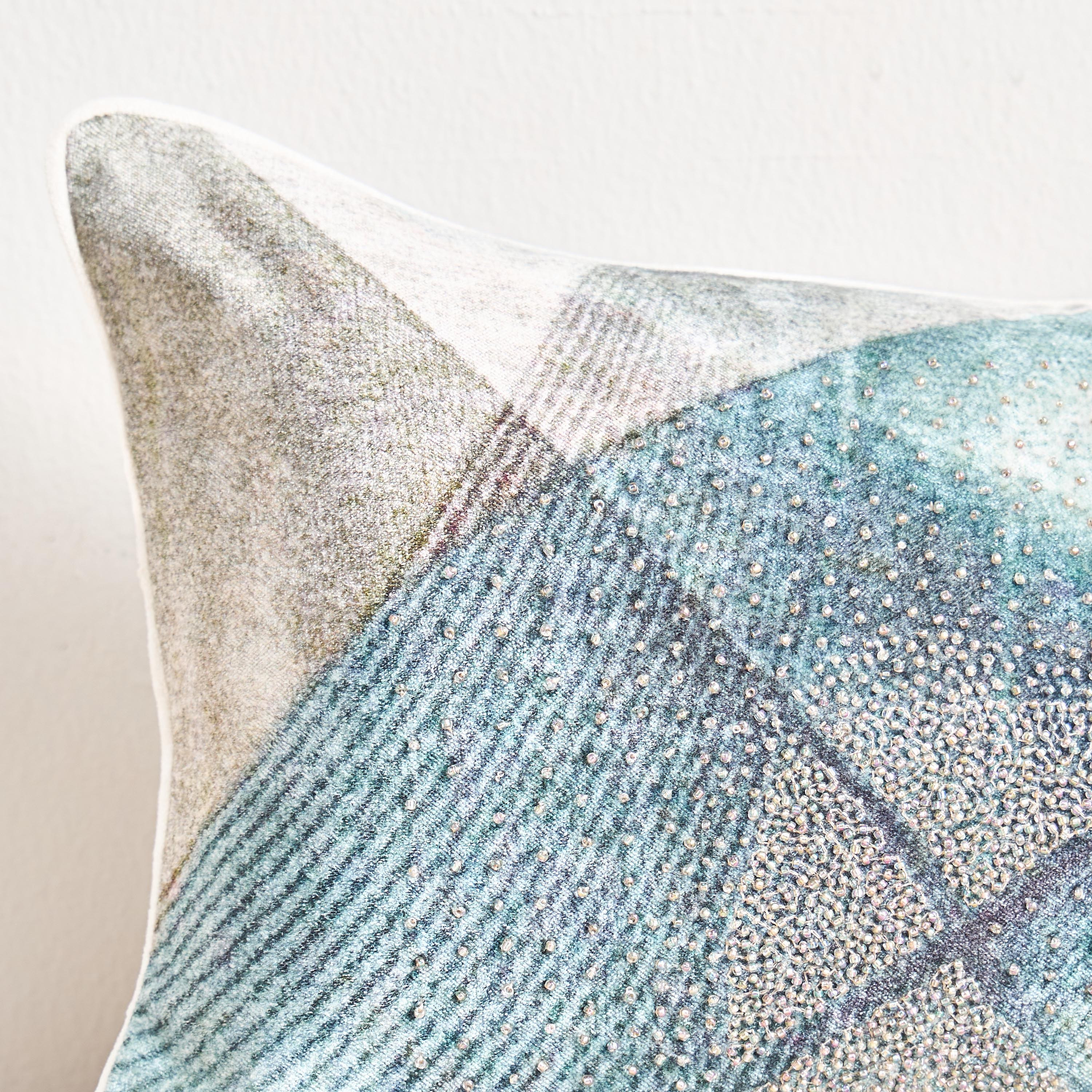 وسادة محشوّة مزينة بالخرز - باروس - 30x50 سم-household-cushionsandthrows-filledcushions-decorativecushions-image-2