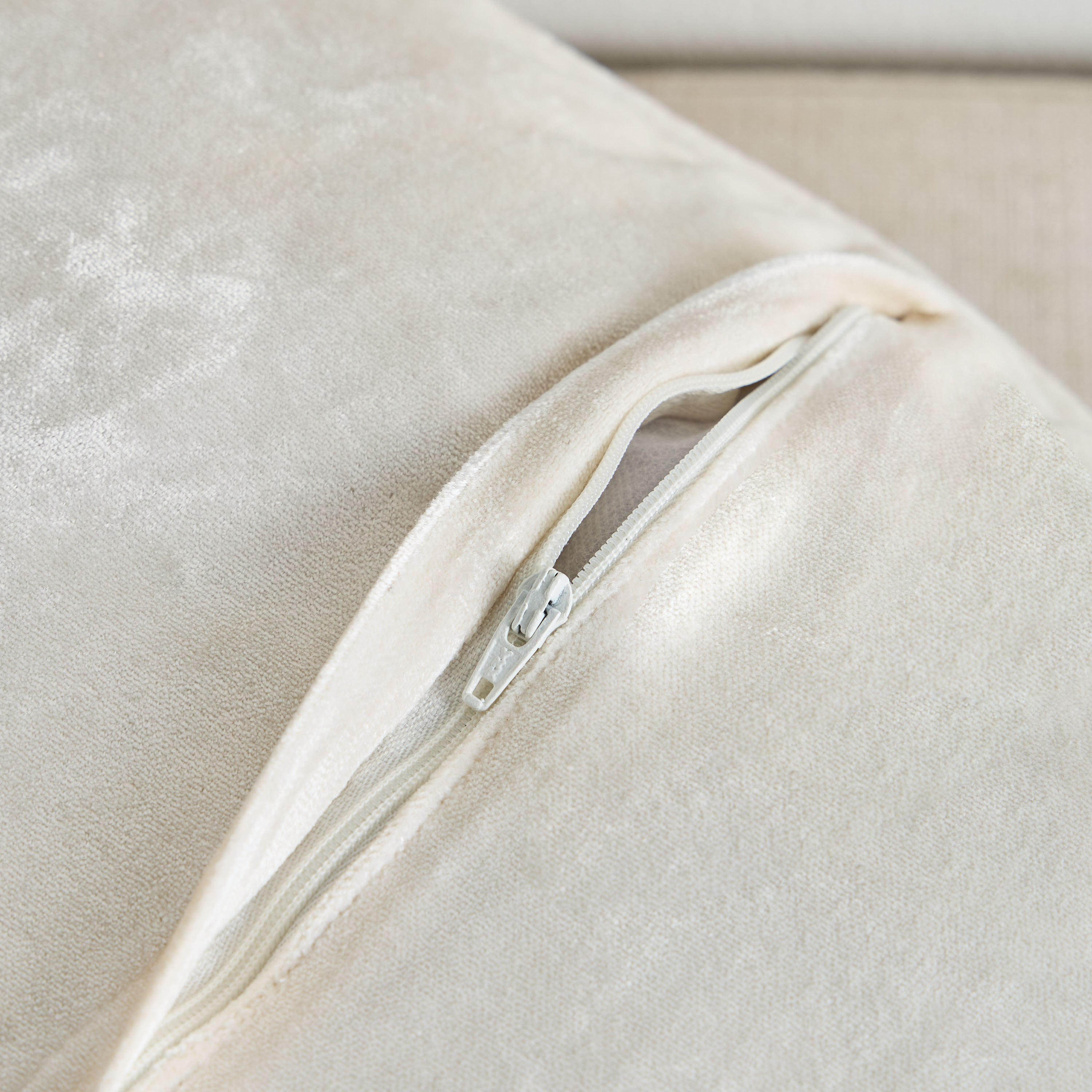 وسادة محشوة بتطريز زهرية - بيلوس- 50x50 سم-household-cushionsandthrows-filledcushions-decorativecushions-image-3