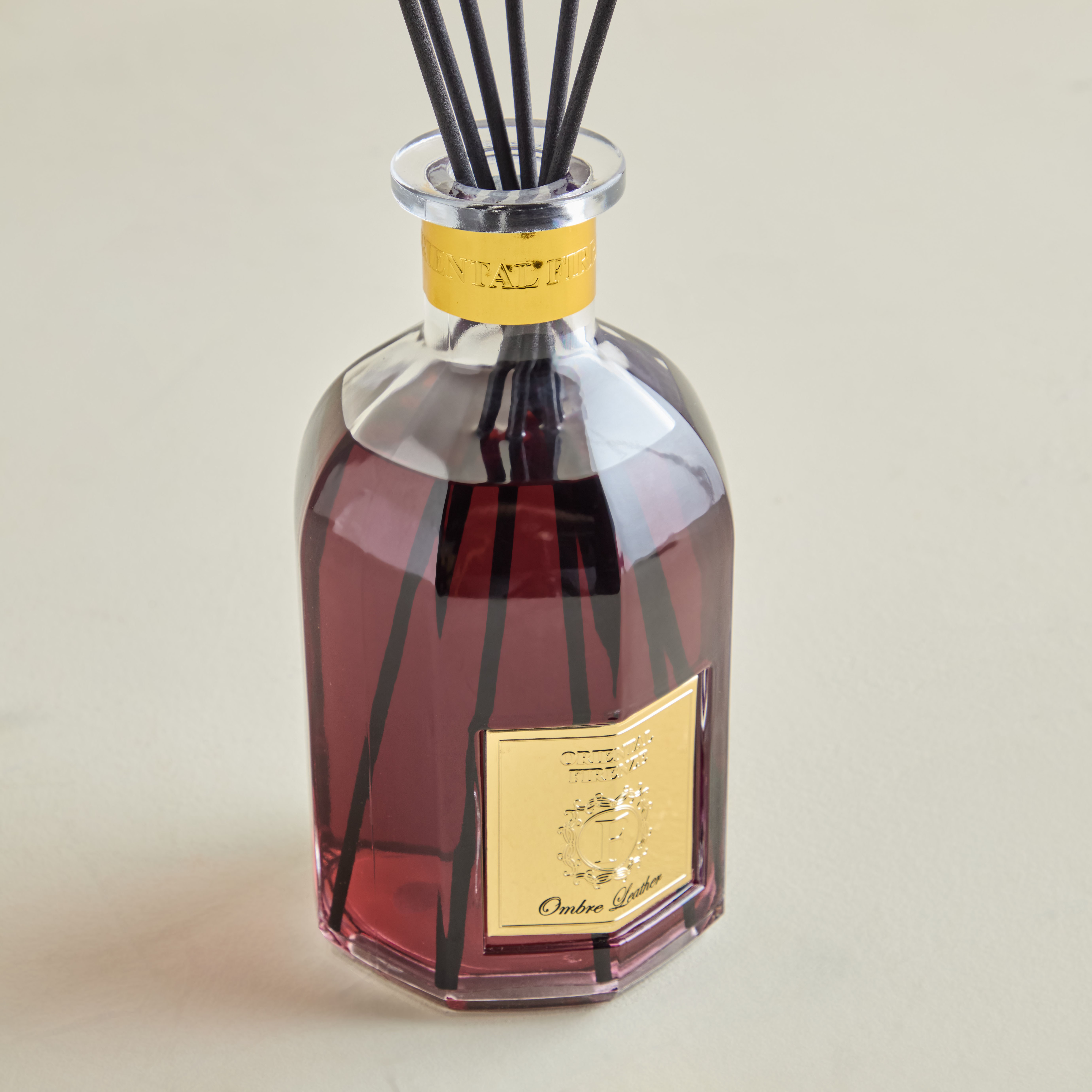 Oriental Firenze Ombre Leather Reed Diffuser - 1000 ml-household-homefragrance-reeddiffusers-image-2