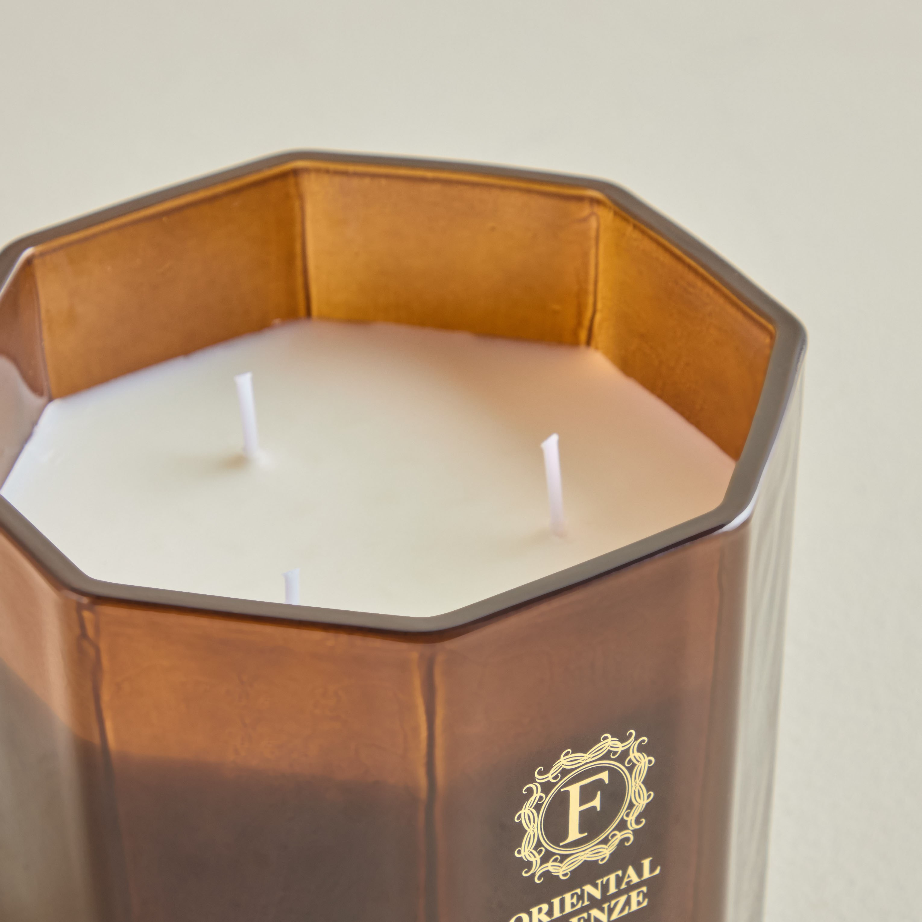 Oriental Firenze Amber and Tuberose Scented Jar Candle - 35 h-household-homefragrance-candles-image-2