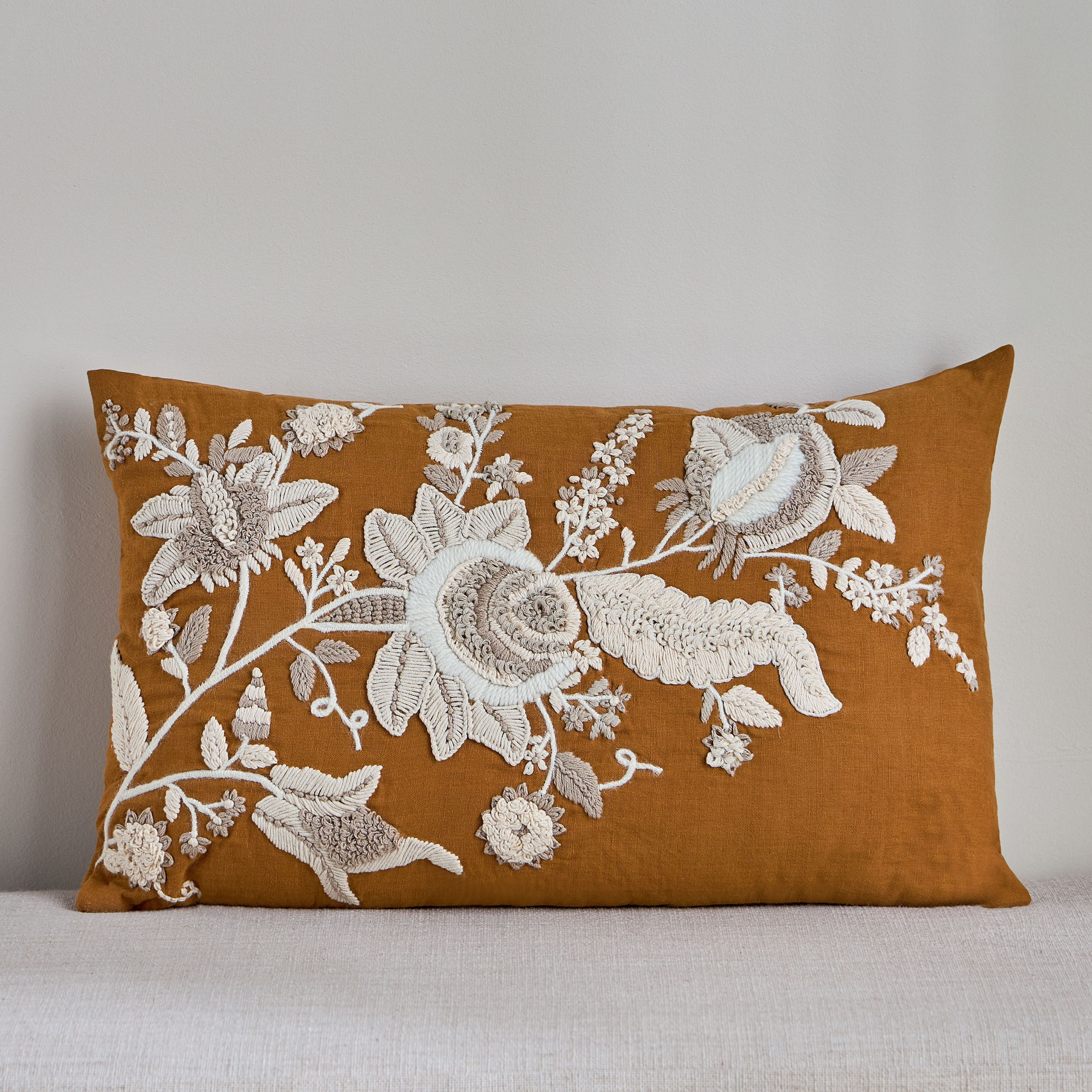 وسادة محشوة بتطريز زهور - نارا - 30x50 سم-household-cushionsandthrows-filledcushions-decorativecushions-image-1